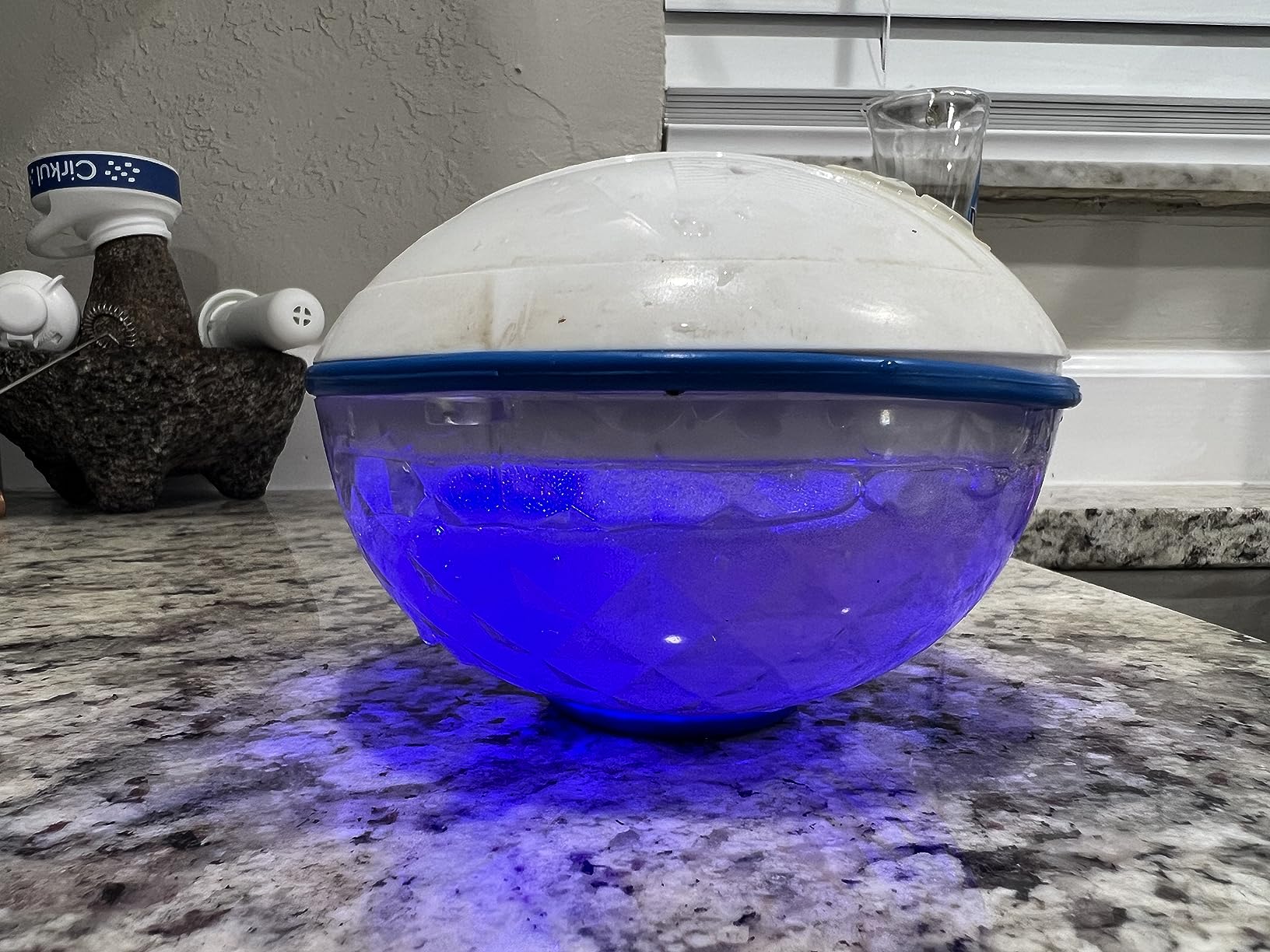 Bluetooth Pool Speaker w/Colorful Pool Fountain Light, 3 in 1 Floating Pool Speaker Loud Sound, IP68 Waterproof Floating Hot Tub Speakers, Bluetooth 5.4, 24H Playtime Pool Wireless Speakers customer photo 1