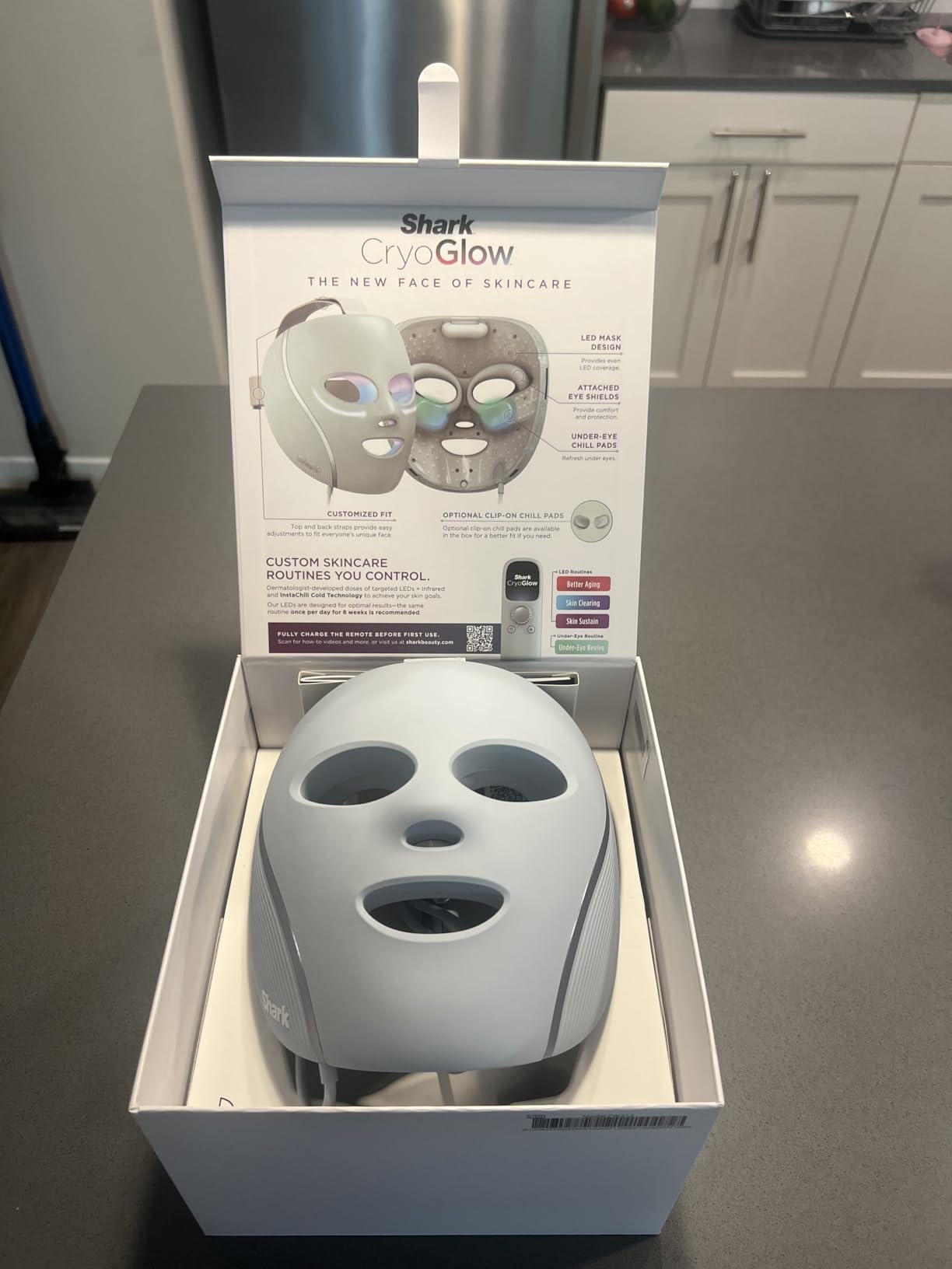 Shark CryoGlow LED Face Mask, Red Light Therapy, Under-Eye Cooling, FW312 | Red, Blue & Deep Infrared Light, Skincare Device for Fine Lines & Acne, Clinically Tested & FDA-Cleared, 4 Modes customer photo 2