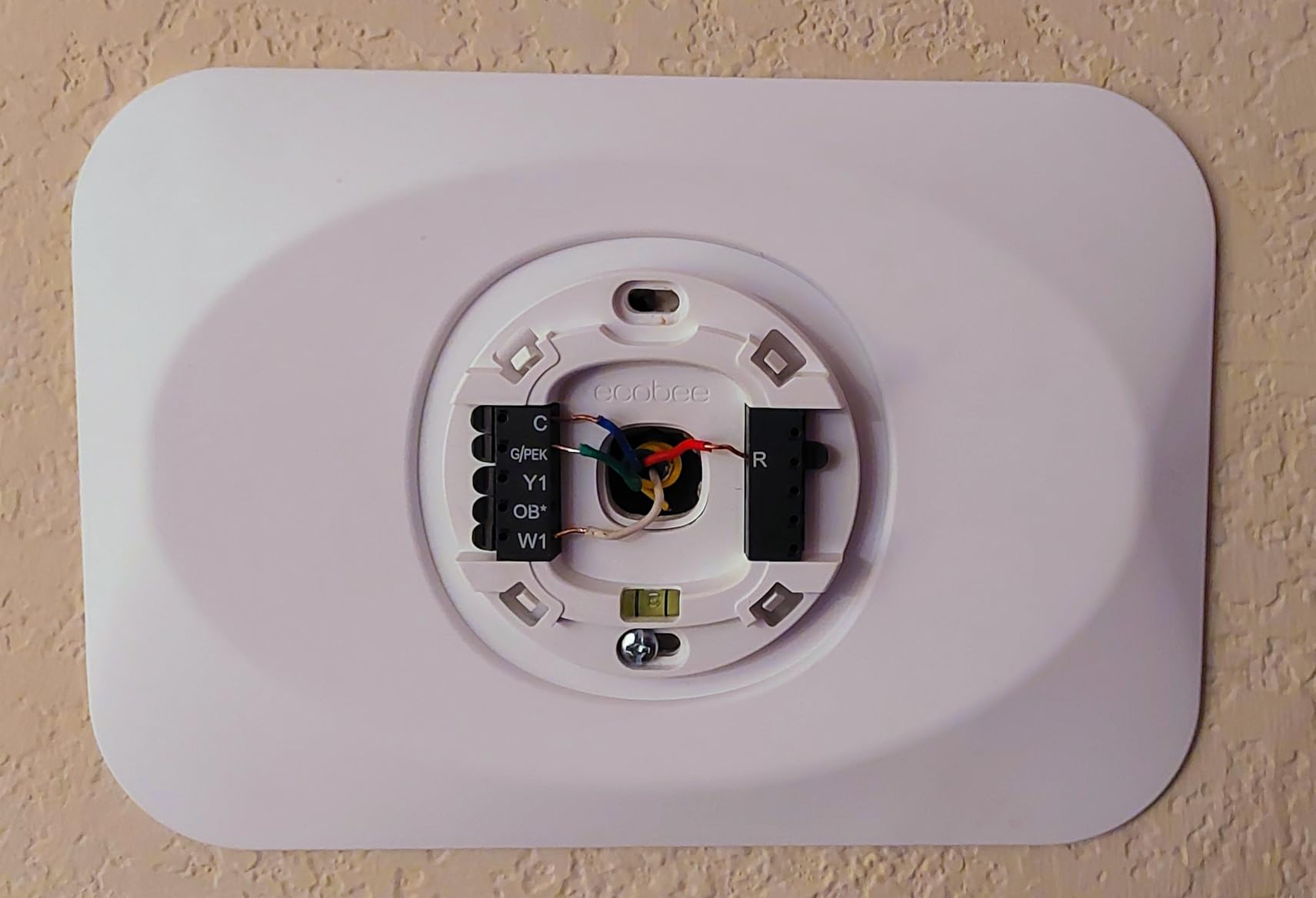 ecobee Smart Thermostat Essential - WiFi Thermostat, Energy Star Certified | Programmable Wi-Fi Thermostat - Works with Siri, Alexa, and Google Assistant customer photo 2