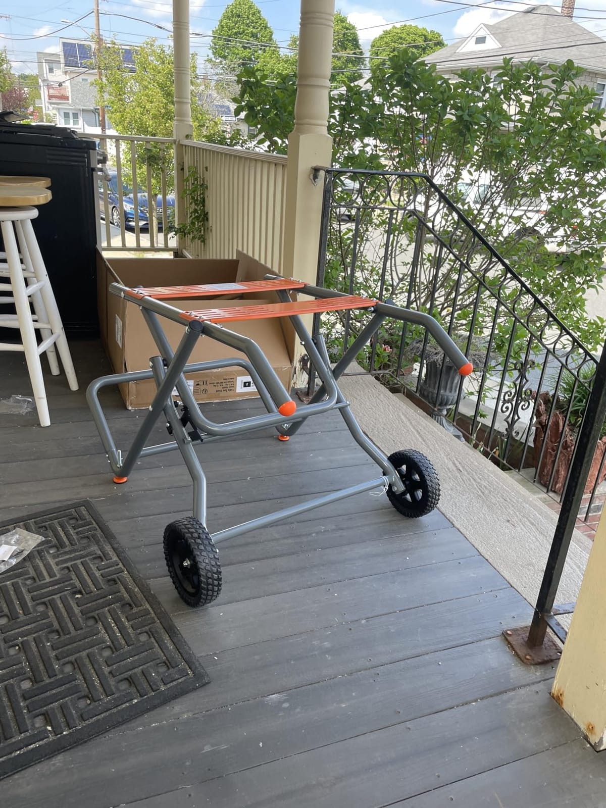 VEVOR Portable Table Saw Stand 350 lbs Rolling Foldable Table Saw Table customer photo 1