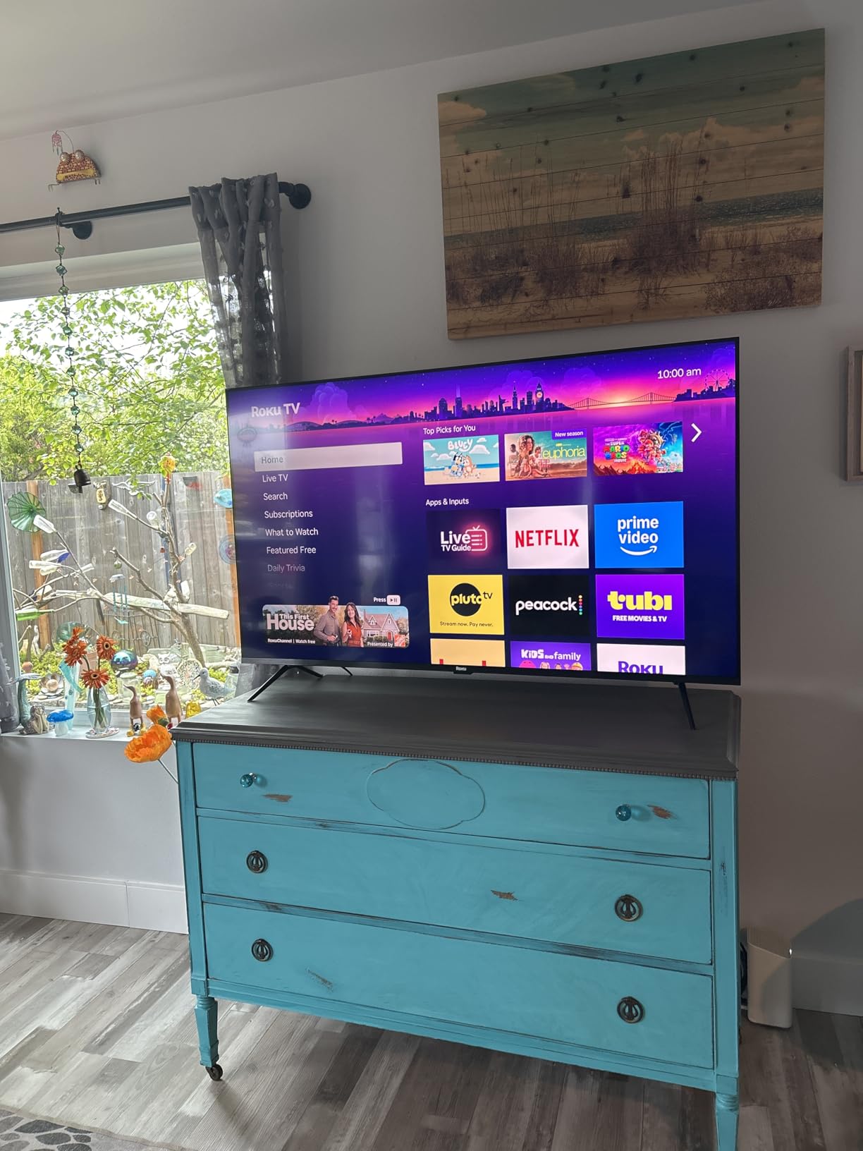 Roku 65-Inch Plus Series Smart TV - 4K QLED Mini-LED TV - RokuTV | Flat Screen Television with Dolby Vision & Wi-Fi for Streaming Live Local News, Sports - Enhanced Voice Remote customer photo 2