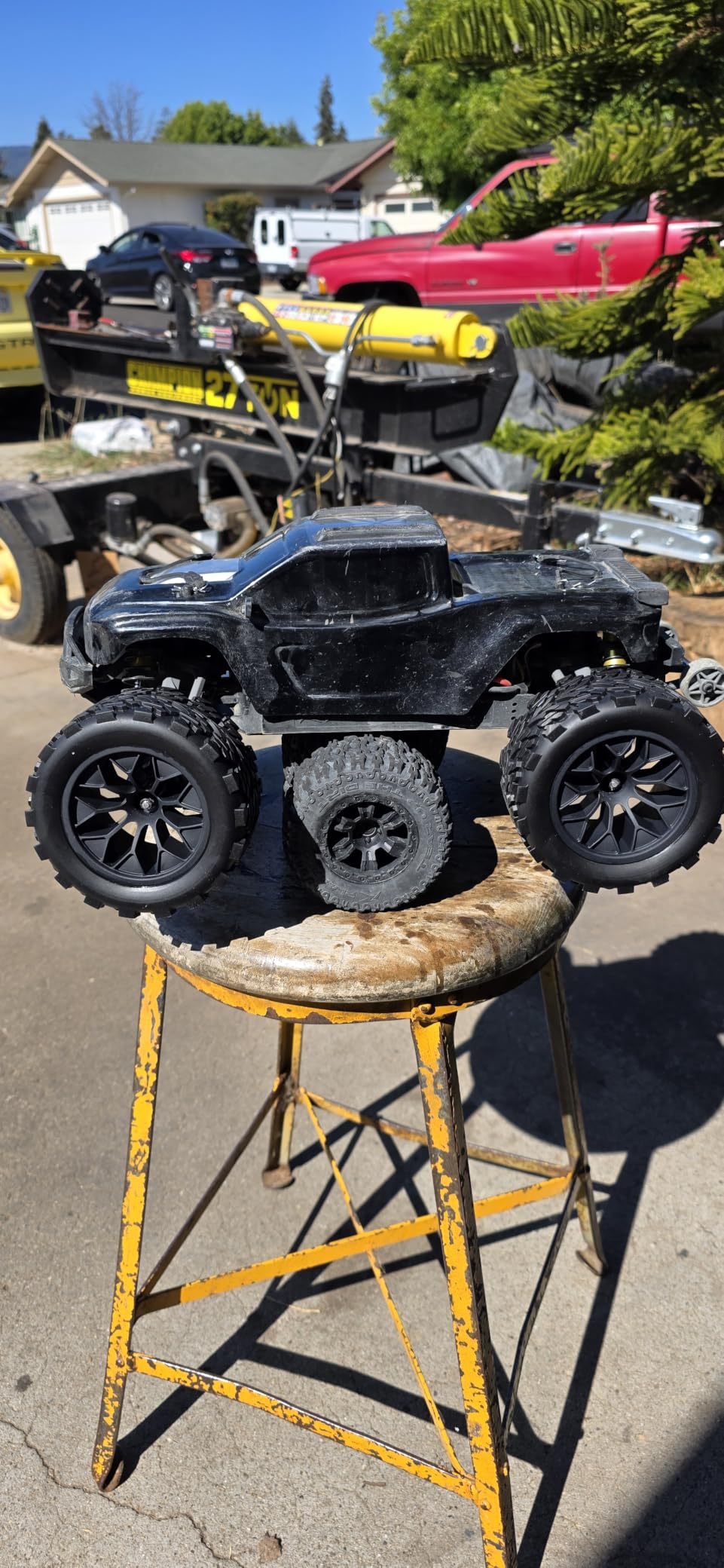 RIAARIO 1/10 Brushless RC Cars, 50+ MPH, 4WD, Waterproof, Carbon Fiber customer photo 1