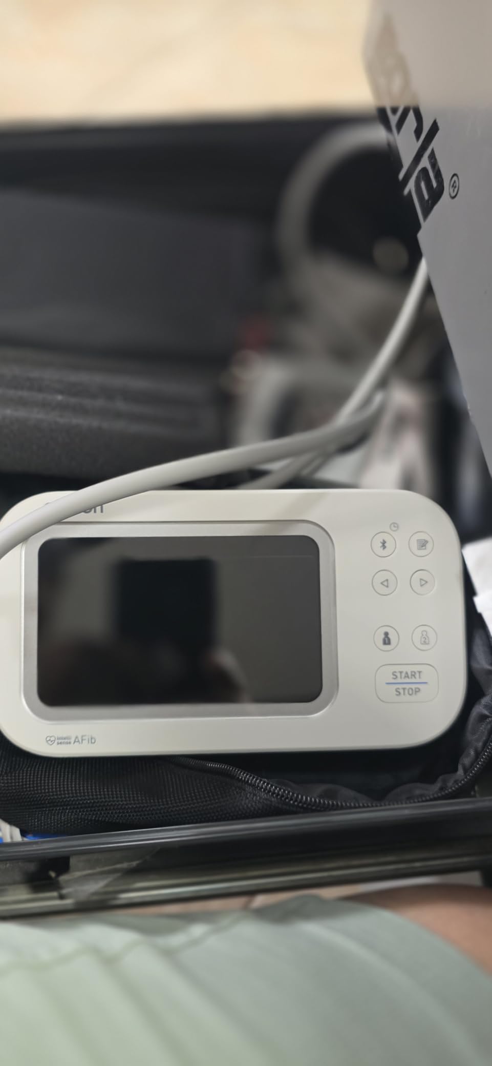 OMRON Platinum Blood Pressure Monitor & Upper Arm Blood Pressure Cuff | For Home Use - #1 Doctor & Pharmacist Recommended Brand - Clinically Validated - AFib Detection - Connect App customer photo 1