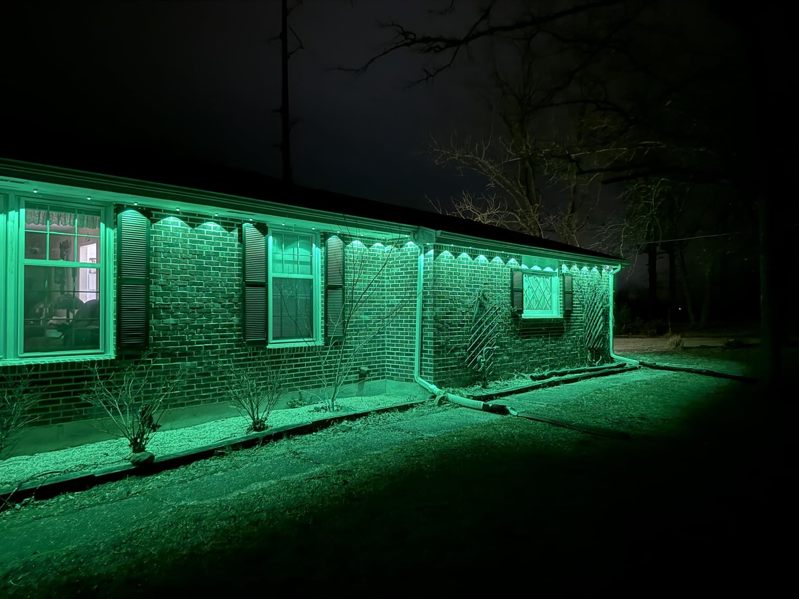 Linkind Permanent Outdoor Lights HP5,100FT Smart RGBTW Eave Lights Outdoor customer photo 2