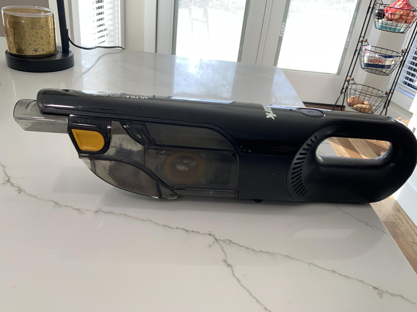 Shark Cyclone PET Handheld Vacuum, Pearl White, AA701 customer photo 1