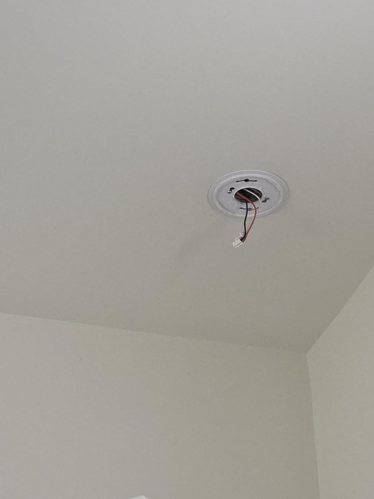 Kidde Hardwired Kidde App Enabled Smart Smoke and Carbon Monoxide Detector, AA Battery Backup, Voice Alerts, Interconnected Alarm customer photo 1