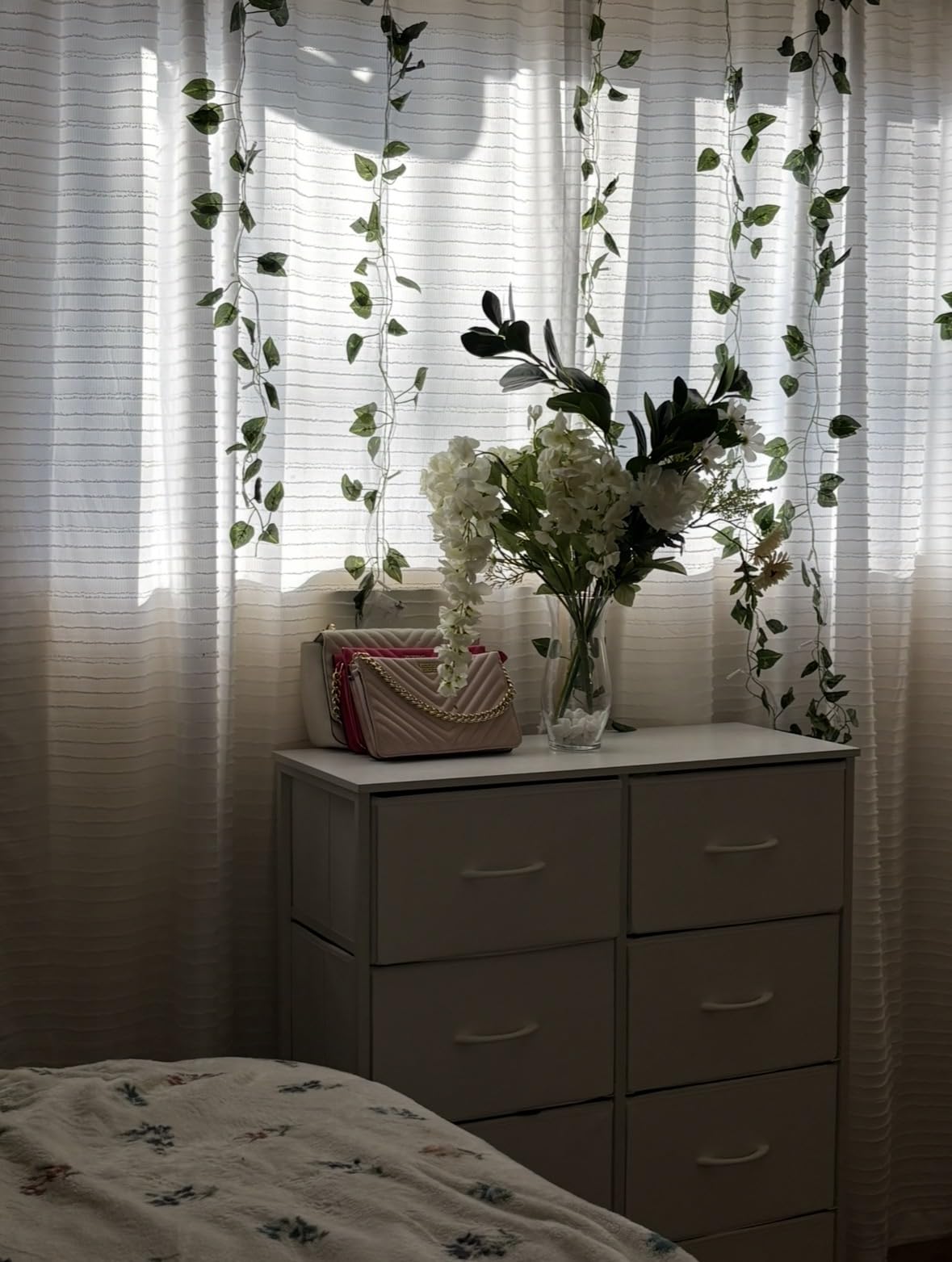 SONGMICS Dresser for Bedroom, Tall Dresser with 6 Fabric Drawers customer photo 1
