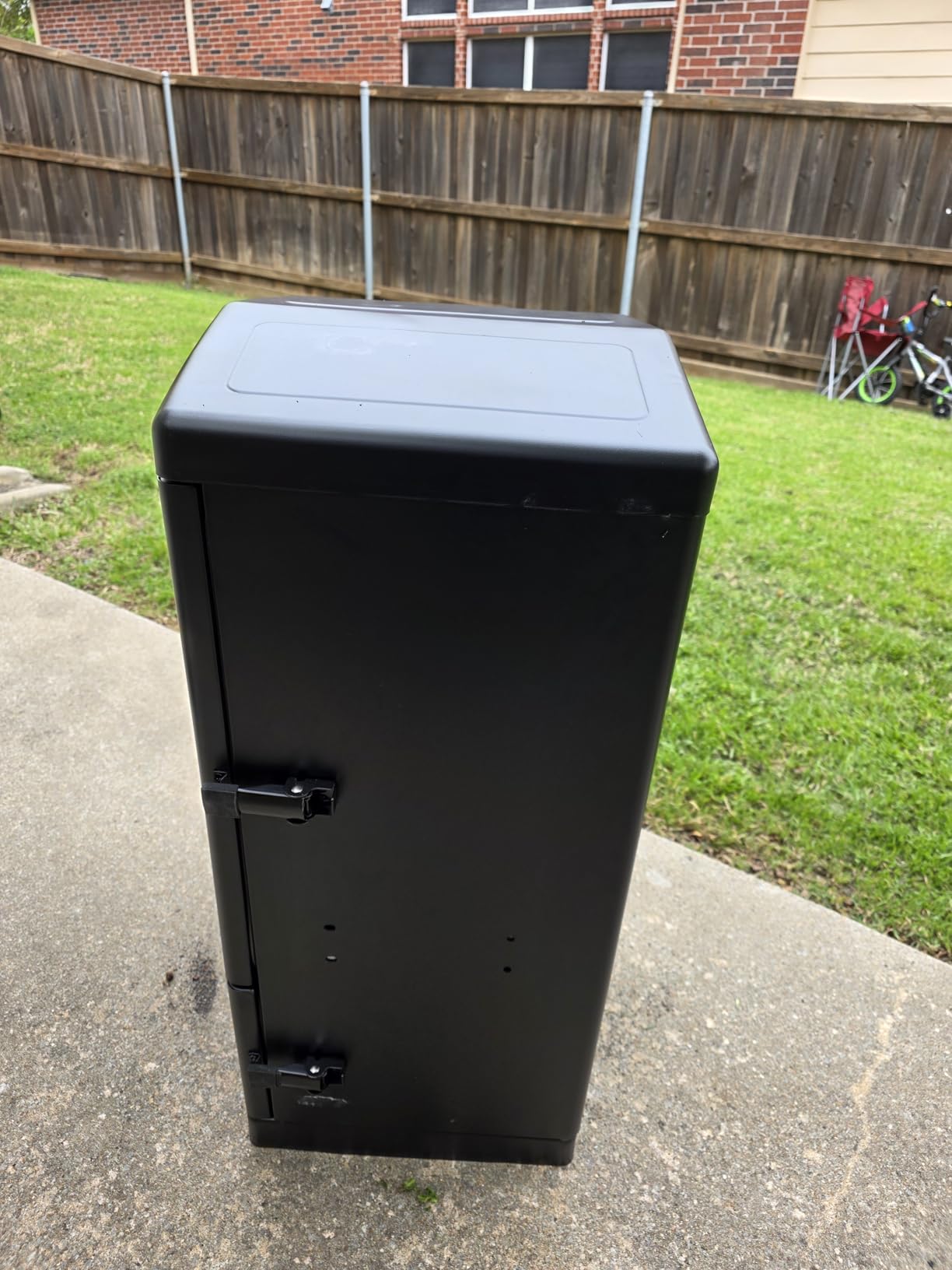 4-Rack Vertical Propane Smoker with Cover customer photo 1