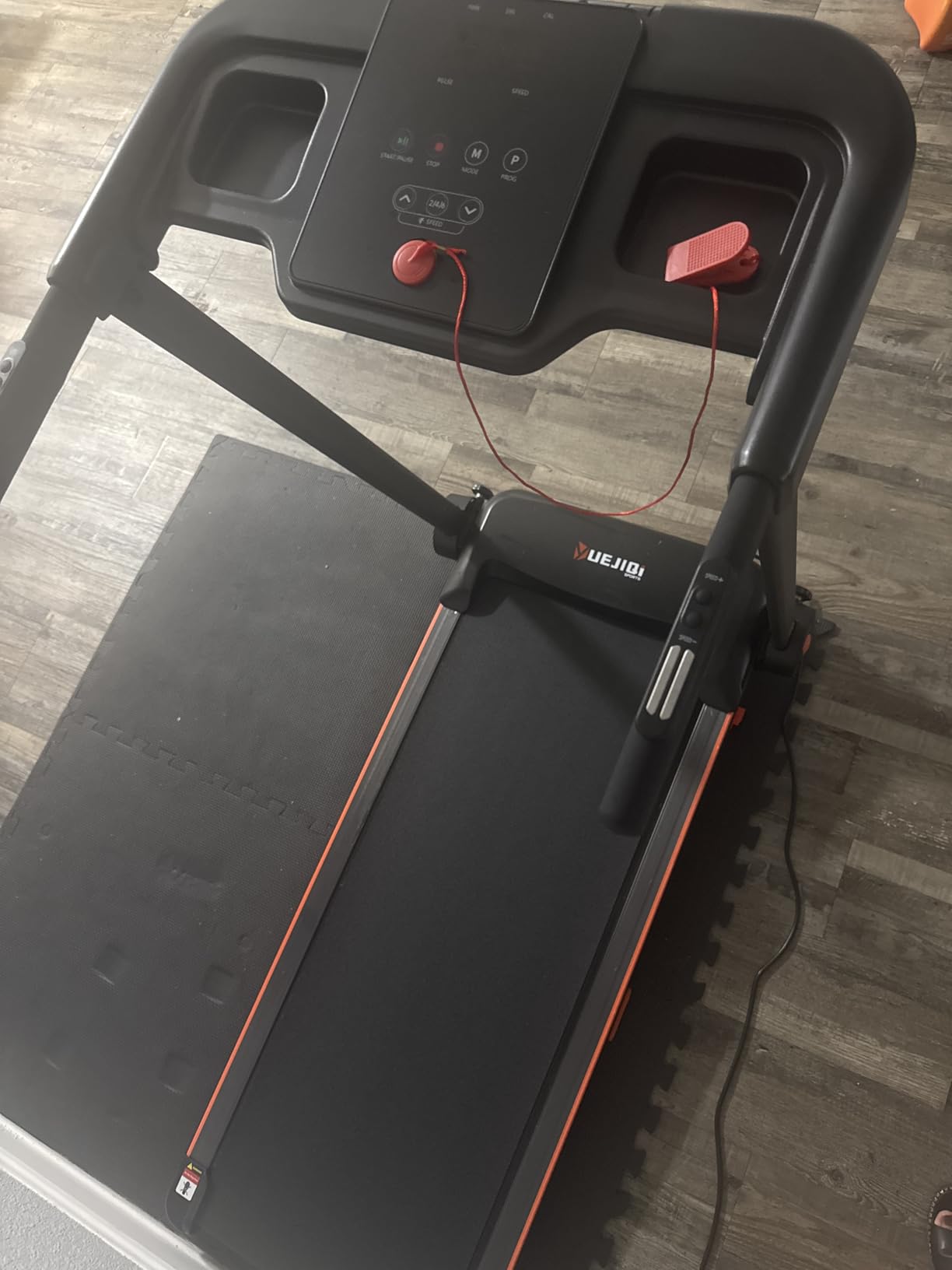 YUEJIQI Treadmill with 10%/25% Incline 8.5/10MPH for Office Home Gym customer photo 1