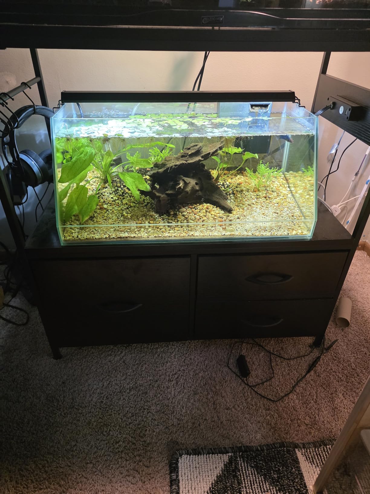 Heybly 20-29 Gal Fish Tank Stand with Drawer, Power Outlet,330lbs HAS001BK customer photo 2