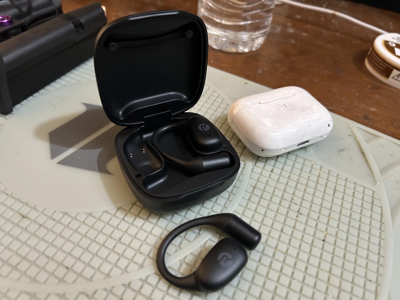 Raycon Essential Open Ear Earbuds - Open Ear Headphones, Earbuds Wireless Bluetooth, Sweat & Water-Resistant Earphones, Running Headphones with Ultra-Lightweight Design, 36 Hours Battery Life (Black) customer photo 1
