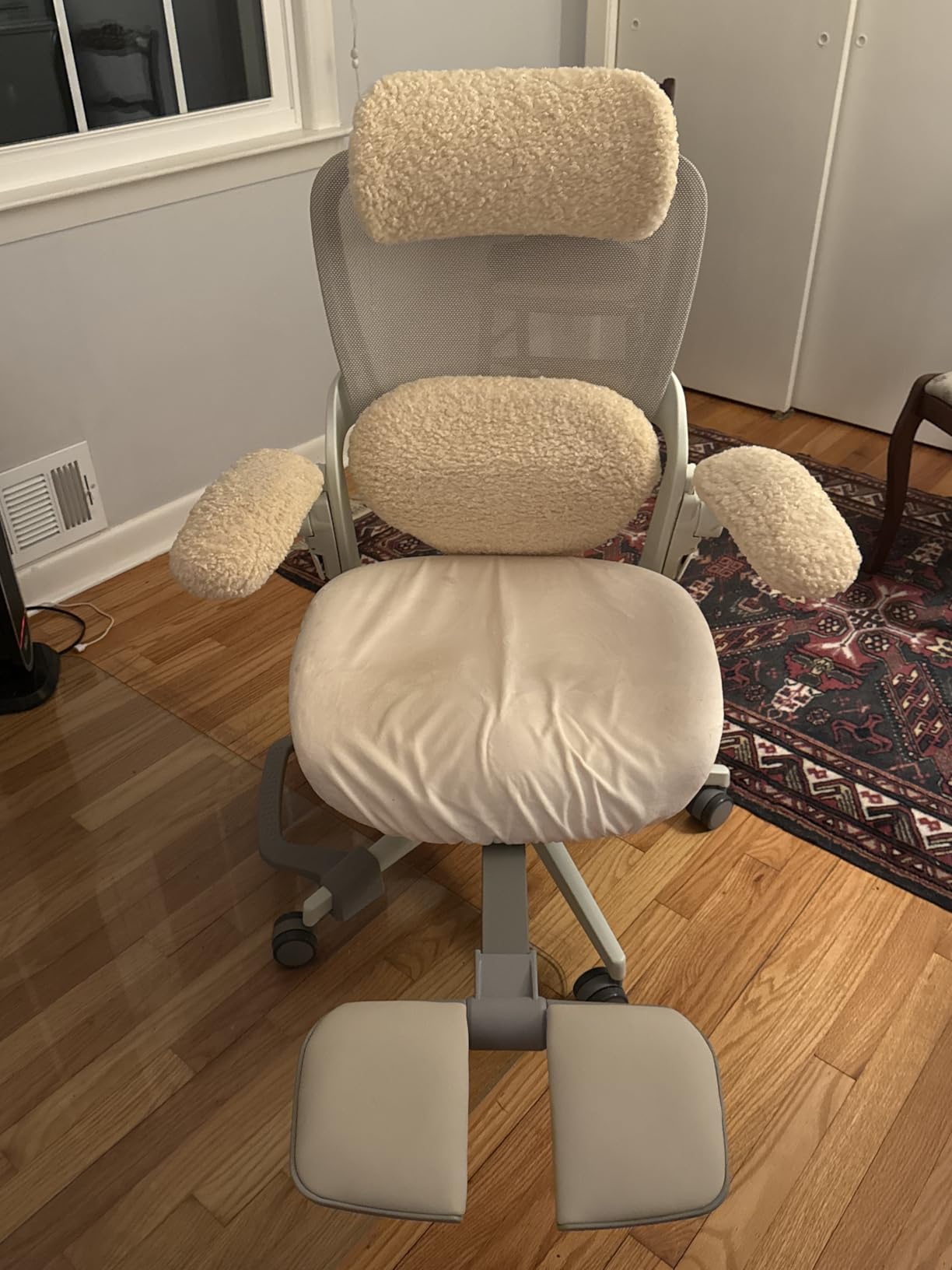 MUSSO E80 Muse Petite Ergonomic Office Chair for Women & Small Frames Black customer photo 1