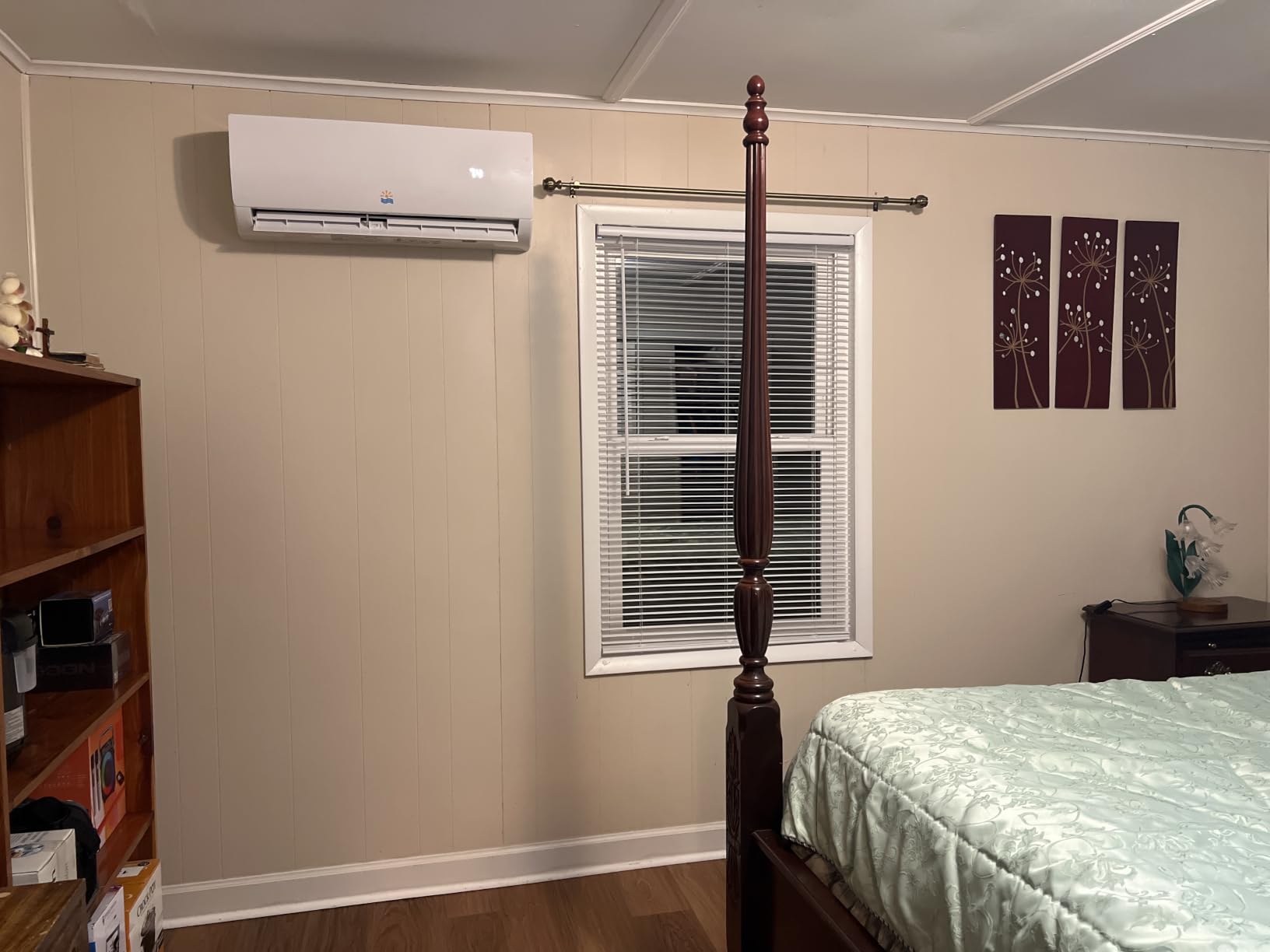 Rellytech Mini Split AC/Heating System, 12000 BTU, 19 SEER2 115V/110V customer photo 1