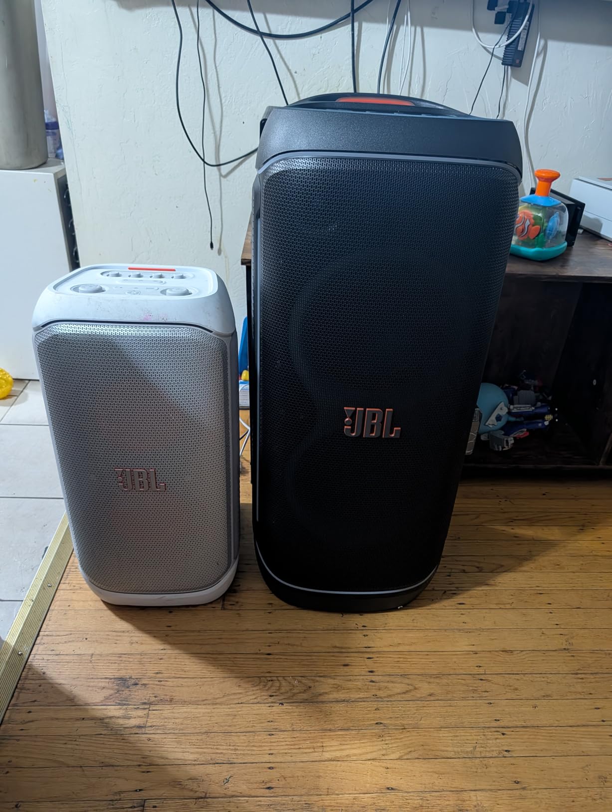 JBL PartyBox 720 - Battery-Powered Party Speaker - Black | Superior JBL Pro Sound, Futuristic lightshow, Up to 15 hours playtime, Ergonomic integrated handle and wider sturdy wheels customer photo 1