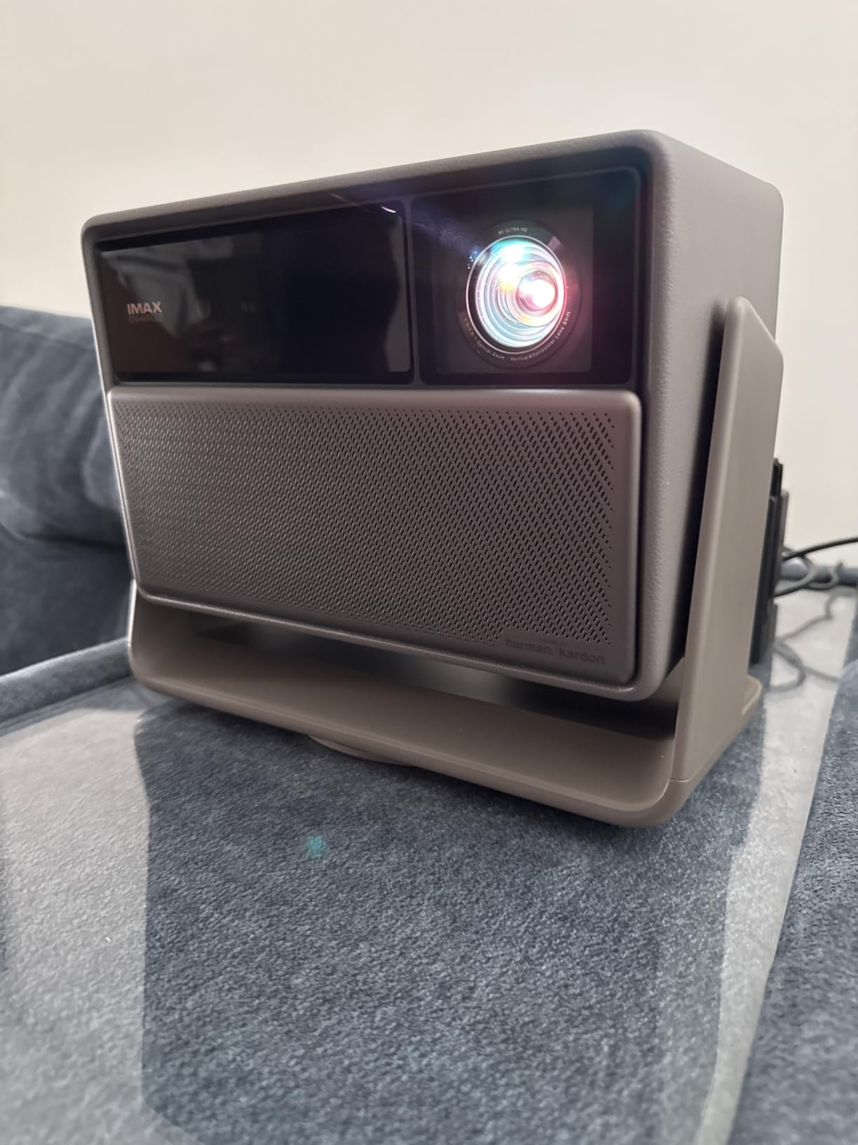 XGIMI HORIZON 20 4K RGB Triple Laser Home Projector, 3200 ISO Lumens | Google TV with Licensed Netflix, Optical Zoom & Lens Shift, IMAX Enhanced, Dolby Vision, 300
