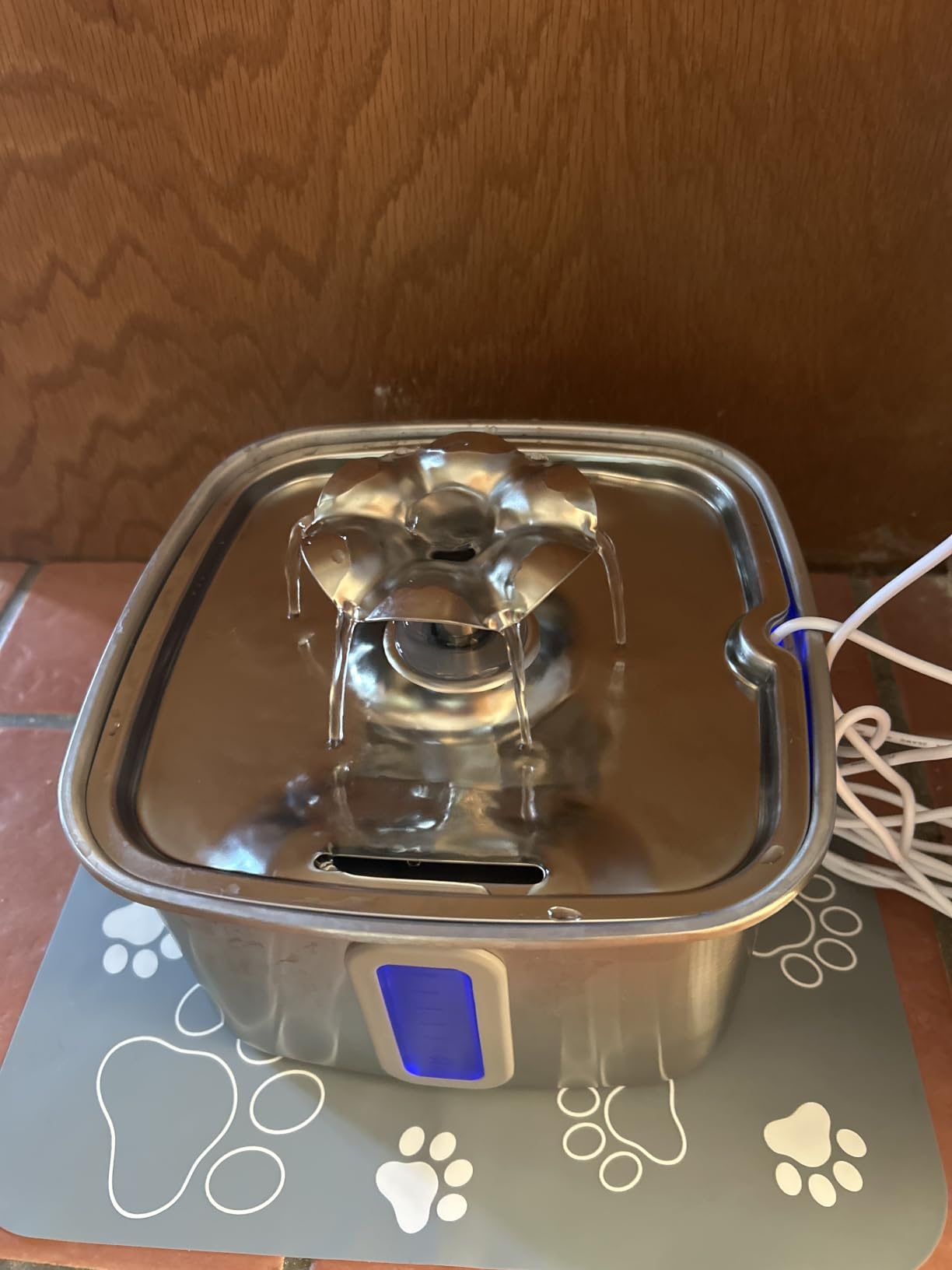 Veken Innovation Award Winner Stainless Steel Cat Water Fountain, 108oz | Automatic Pet Fountain Dog Water Dispenser with 3 Replacement Filters & Silicone Mat, Gifts for Cats, Dogs (Silver) customer photo 2