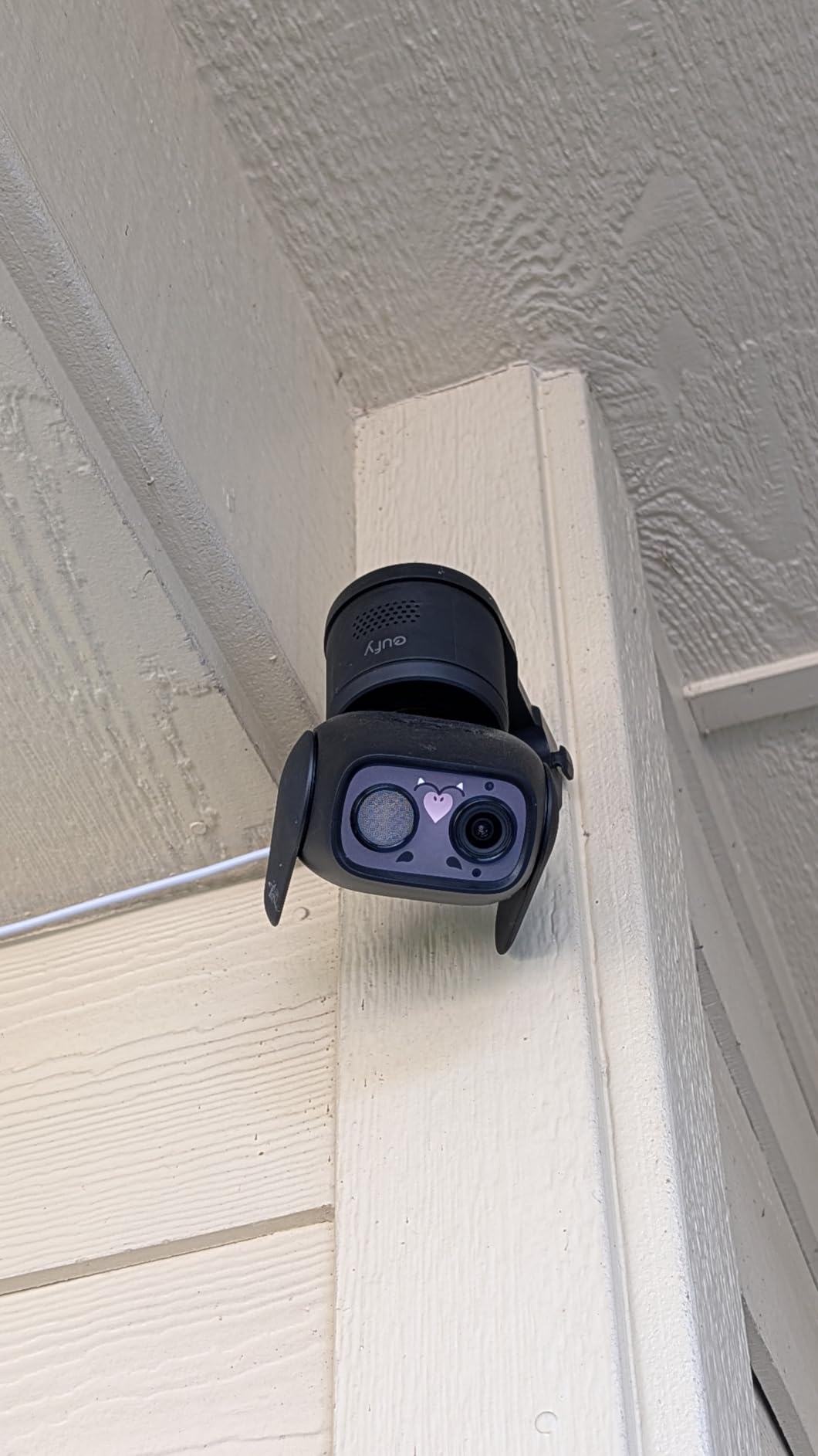 eufy Security Indoor/Outdoor Camera C31, 360° Pan & Tilt, AI Auto Tracking | Spotlight-Free Color Night Vision, IP66, AI Human/Vehicle/Pet/Cry Detection, Plug-In Powered, 24/7 Recording, No Subscription customer photo 2