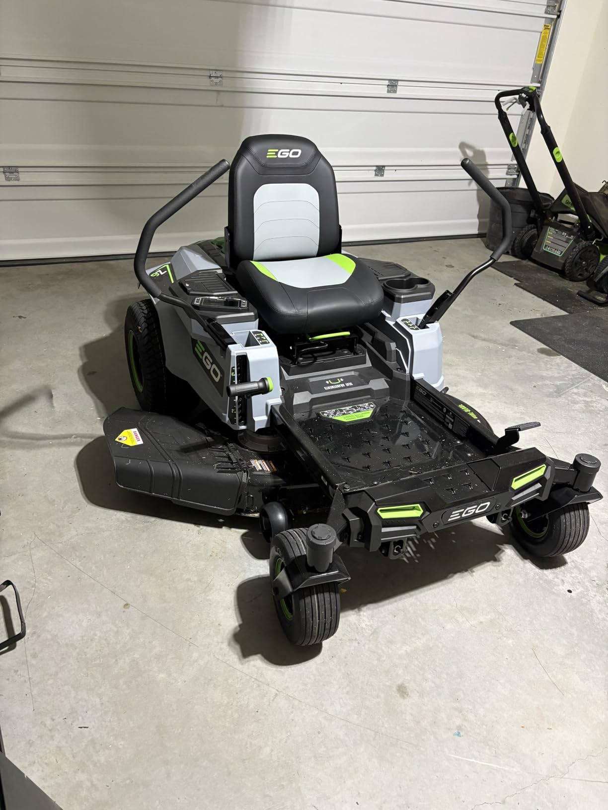 EGO Power+ Z6 Zero Turn Electric Riding Lawn Mower, 42 inch Deck - ZT4214L customer photo 1