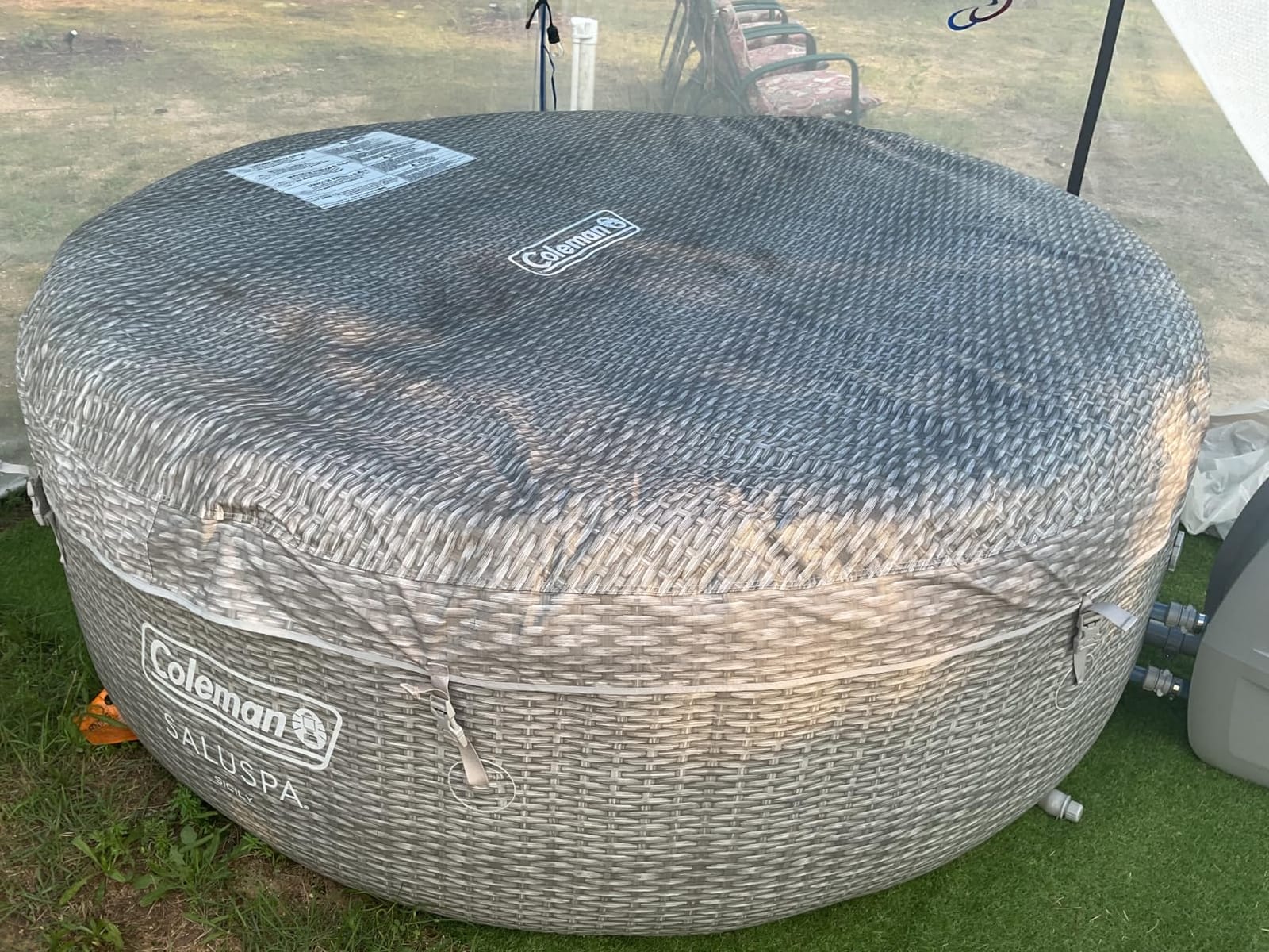 Coleman SaluSpa Energy-Efficient AirJet 4-6 Person Inflatable Hot Tub customer photo 2