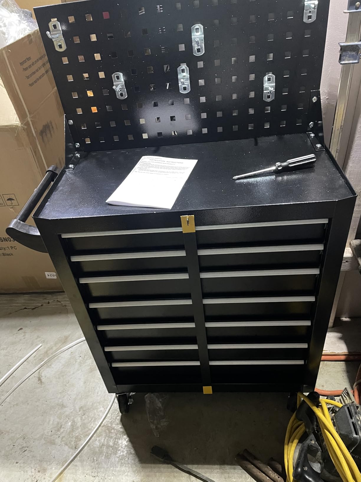 INTERGREAT 7 Drawers Rolling Tool Chest with Pegboard, Metal Tool Chest with Drawers, Tool Storage Cabinet with Wheels for Garage, Workshop, Repair Shop, Black customer photo 1