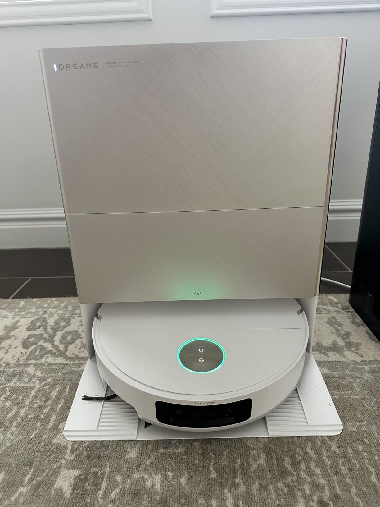 dreame X60 Max Ultra Complete Robot Vacuum and Mop, Dual AI Cameras | 3.47in(8.8cm) Obstacle Crossing for Carpet, 35,000Pa Suction, Ultra-Thin Design for Low Spaces Cleaning customer photo 1