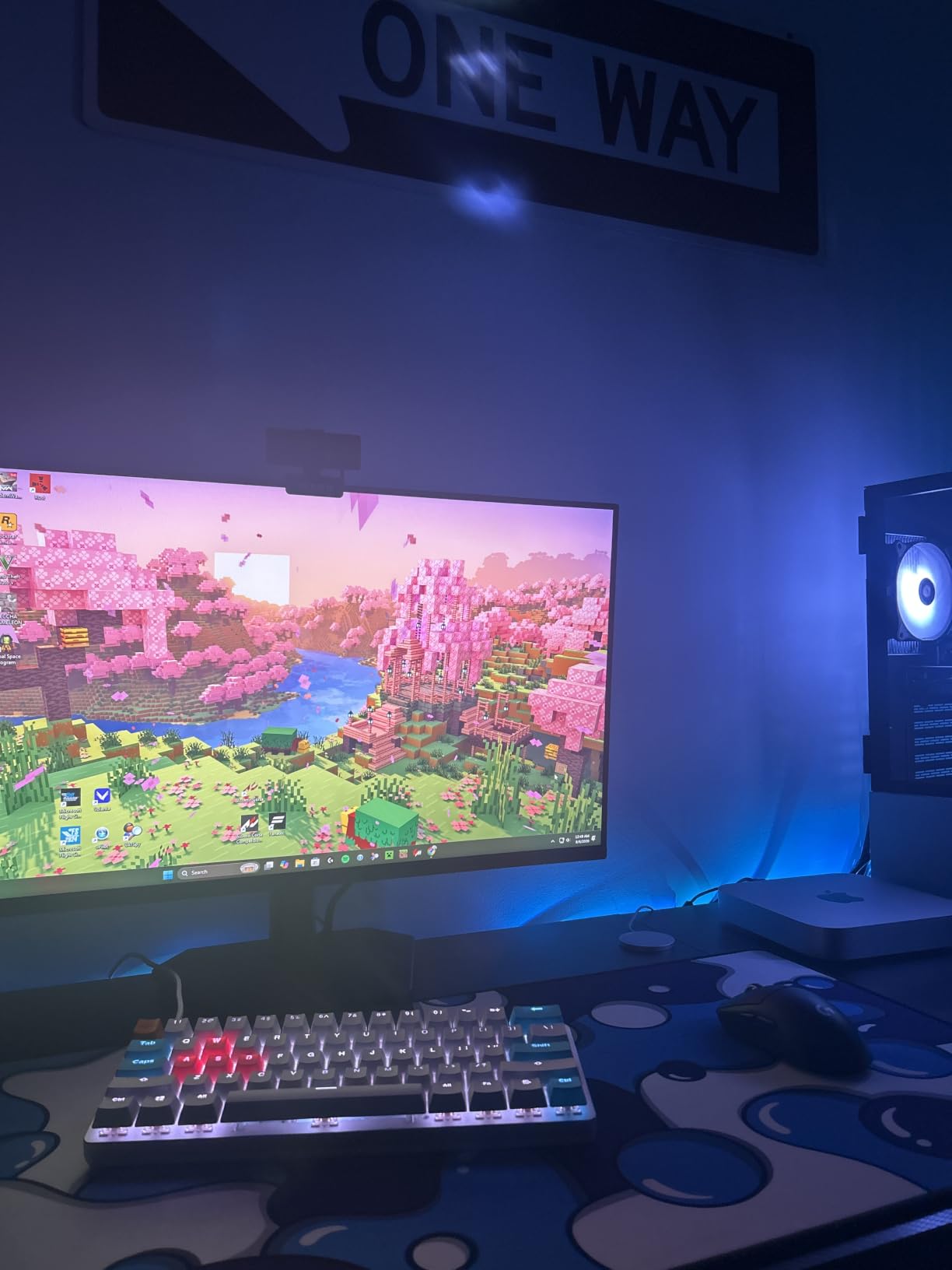 Dell 27 240Hz Gaming Monitor - SE2726HG - 27-inch FHD (1920x1080) 240Hz Display, IPS Technology, AMD FreeSync Premium, 2X HDMI, DisplayPort 1.4, Tilt customer photo 1