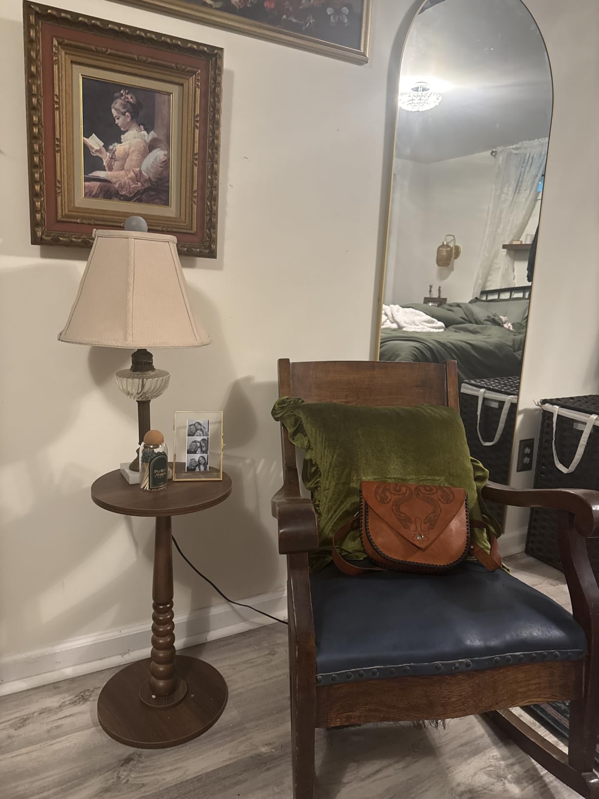 VASAGLE Round Side Table, Small Drink End Table, Accent Nightstand customer photo 1