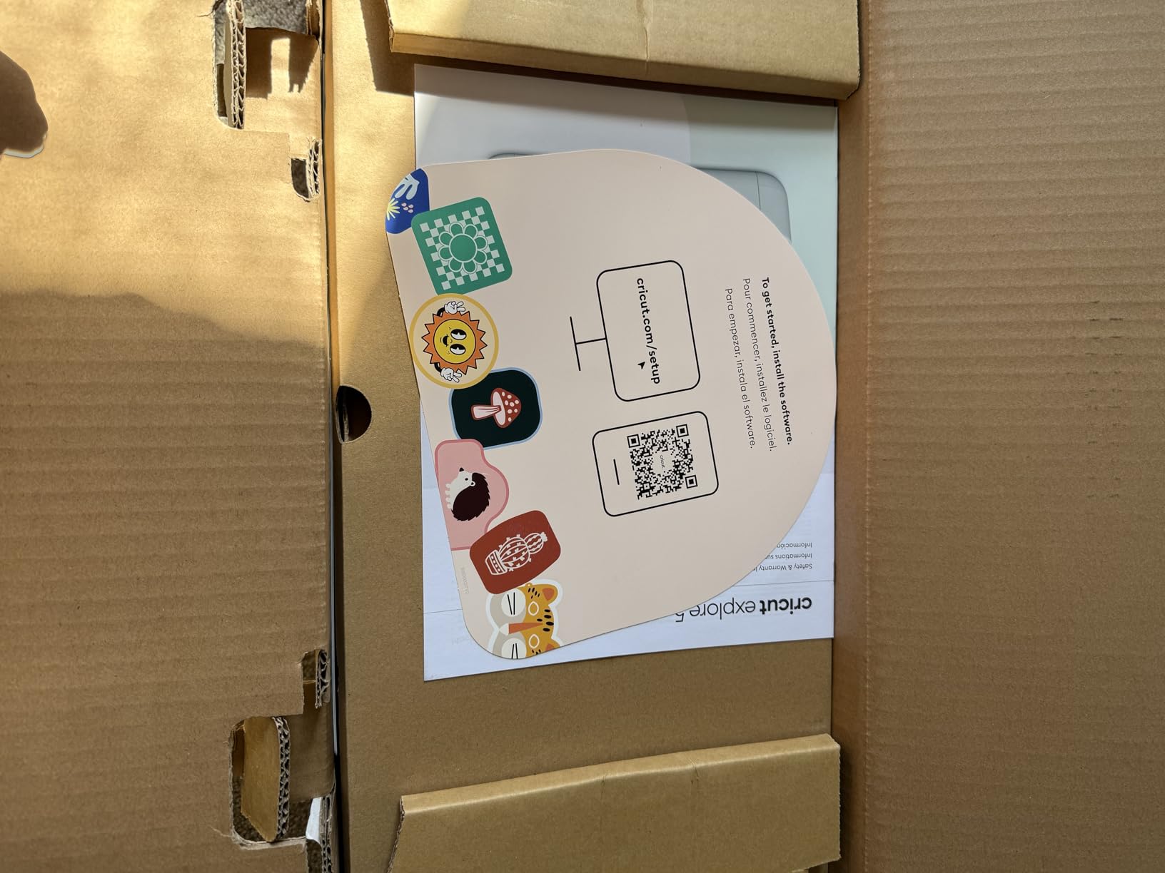 Cricut Explore® 5 Essential Bundle + Digital Content, Taupe customer photo 2