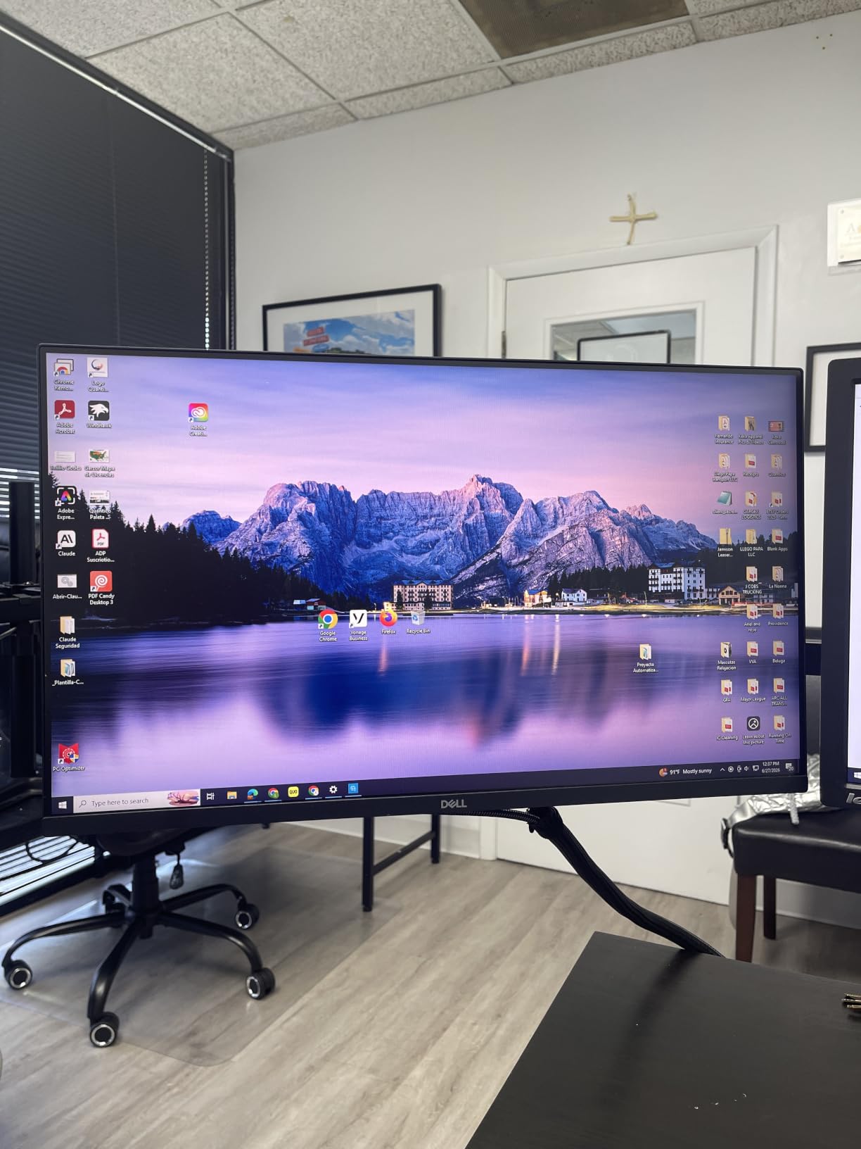 Dell 24 240Hz Gaming Monitor - SE2426HG - 23.8-inch FHD (1920x1080) 240Hz Display, IPS, AMD FreeSync Premium, 2X HDMI, DisplayPort 1.4, Tilt customer photo 2