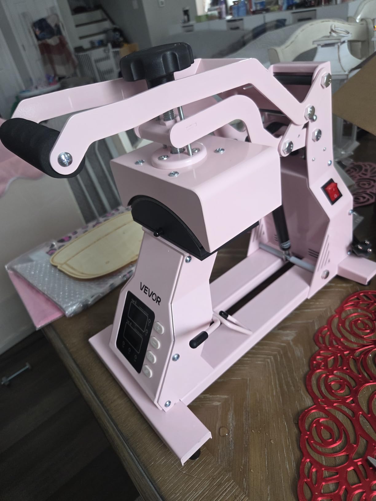 VEVOR Hat Heat Press Machine, with 2 Interchangeable Platens and Caps Stretcher, Precise Temperature & Time Control, Heat Press for Hats and Caps, for HTV Iron On and Sublimation Projects, White customer photo 1