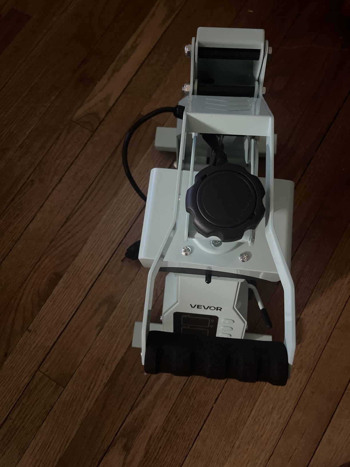VEVOR Hat Heat Press Machine, with 2 Interchangeable Platens and Caps Stretcher, Precise Temperature & Time Control, Heat Press for Hats and Caps, for HTV Iron On and Sublimation Projects, White customer photo 2
