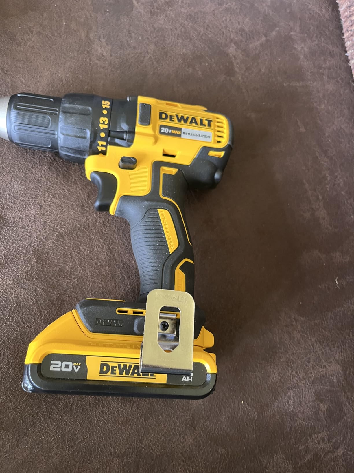 DEWALT 20V MAX Cordless Drill Driver and Oscillating Multi-Tool Combo Kit with 2 x 2 Ah Batteries and Charger, Blade and Workbag (DCK251D2) customer photo 2