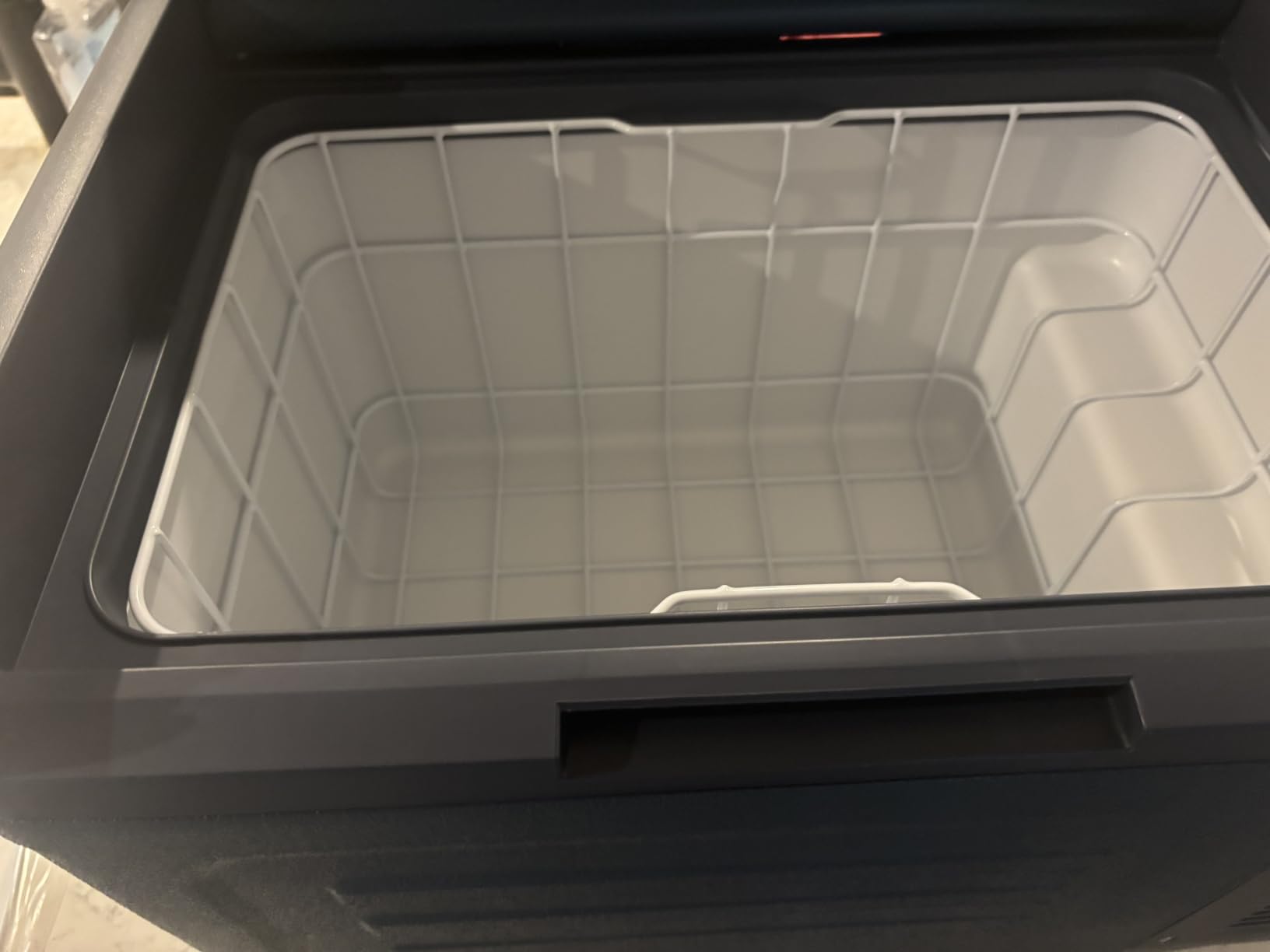 Aeitto 12 Volt Car Refrigerator 20Quart Car Fridge Freezer Electric Cooler Portable Cooler 12V Fridge RV Refrigerator -4℉-68℉ Temp Control 12/24V DC & 100-240V AC for Travel, Camping, RV, Road customer photo 2