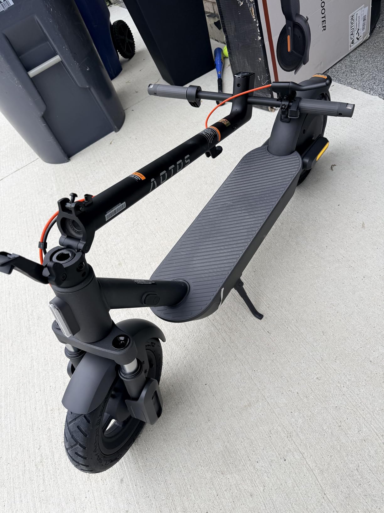 AOTOS Electric Scooter for Adults, 20 MPH, 44/28 Miles Range, 750W/650W Peak Motor, 12