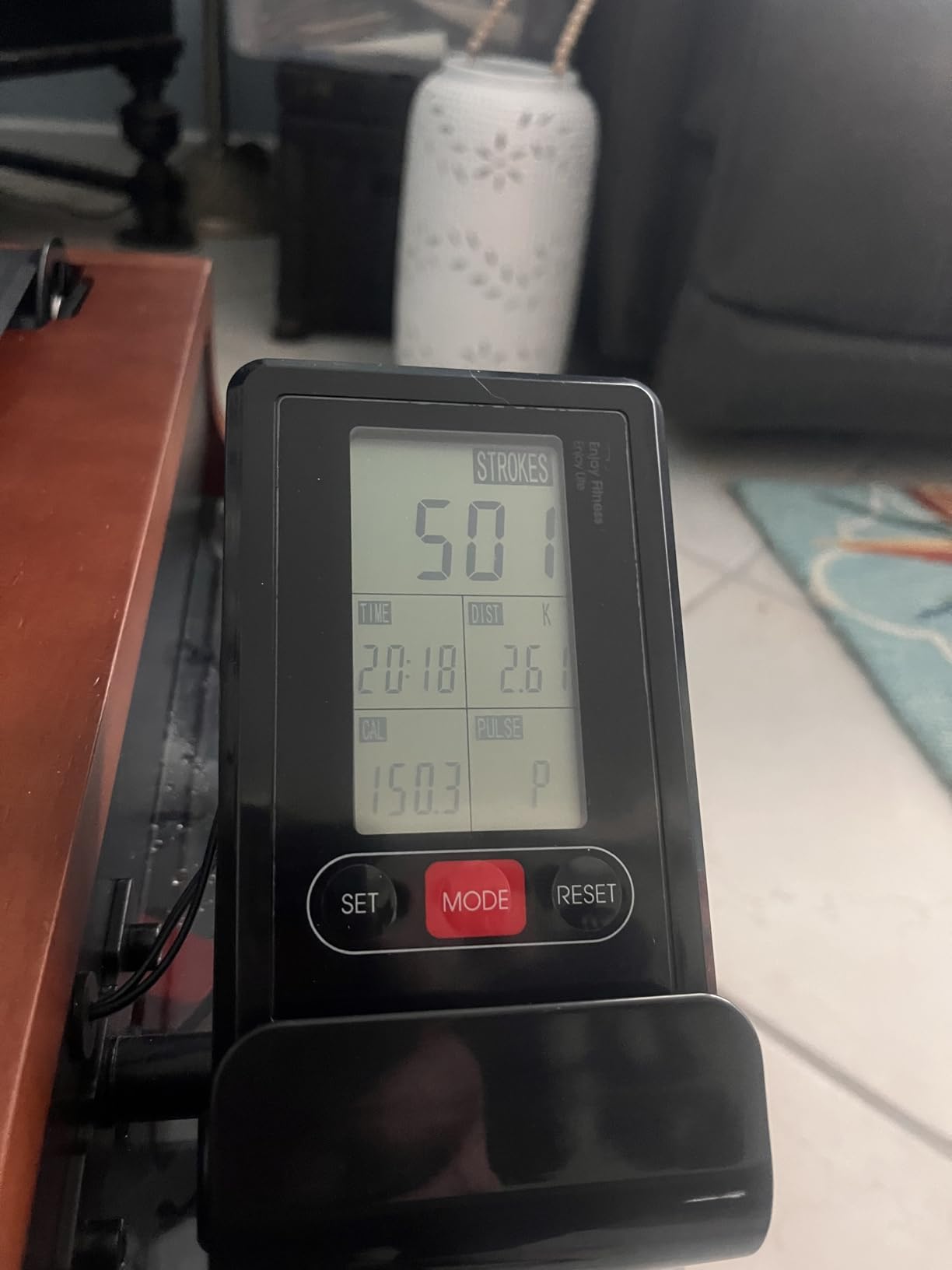 JOROTO Water Rowing Machines for Home, Foldable Rowing Machine with 400LBS Weight Capacity, Dedicated Monitor & Bluetooth APP, Large Water Tank & Comfortable Seat for Immersive Water Rower customer photo 1