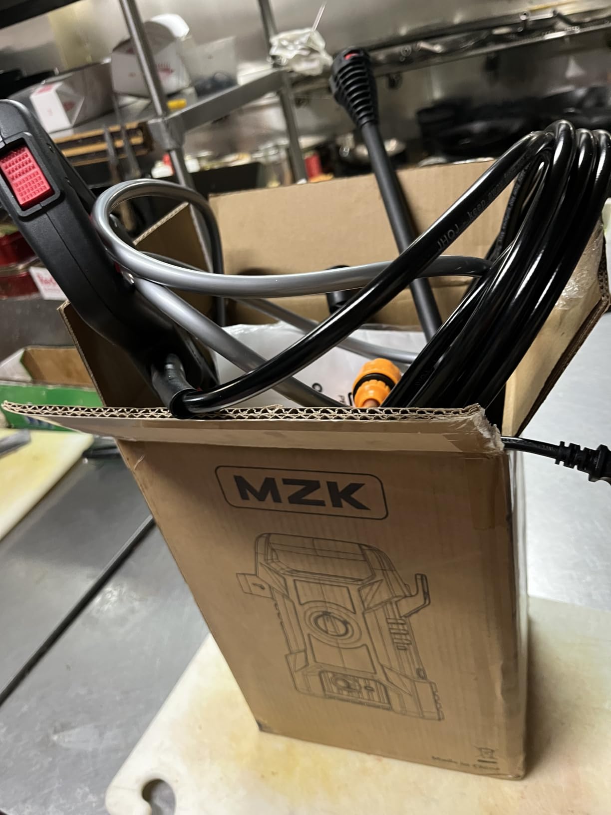 MZK Lightweight Pressure Washer, Portable Power Cleaner with Foam Cannon customer photo 2