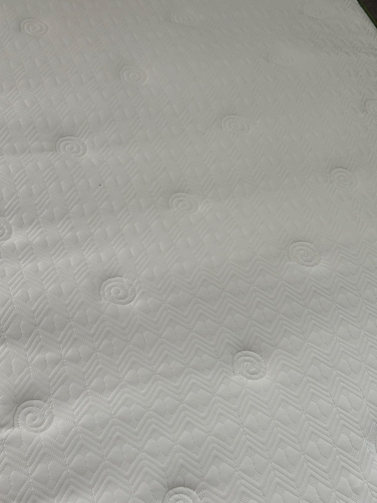 BedStory 14 Inch Medium Firm Queen Mattress, Luxury Hybrid Mattress in a Box for Zoned Support and Pressure Relief, Cooling Hotel Collection Deep Sleep Mattresses, 365 Nights Trial, 10-Year Warranty customer photo 2
