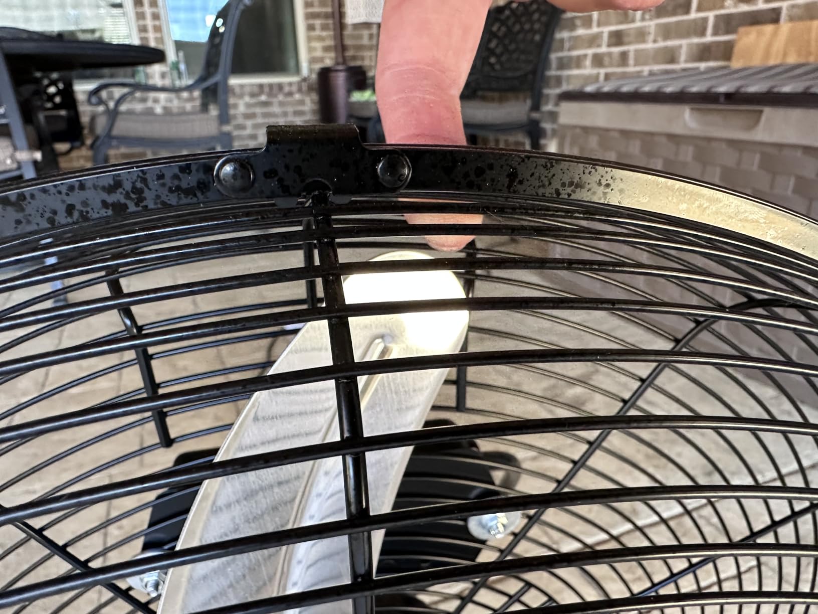 KEN BROWN 20 Inch Box Fan, 4700 CFM High Velocity Floor Fan with 3 Speeds, 360° Adjustable Tilt, Heavy Duty Metal Fan for Garage, Shop, Bedroom, Workshop customer photo 2