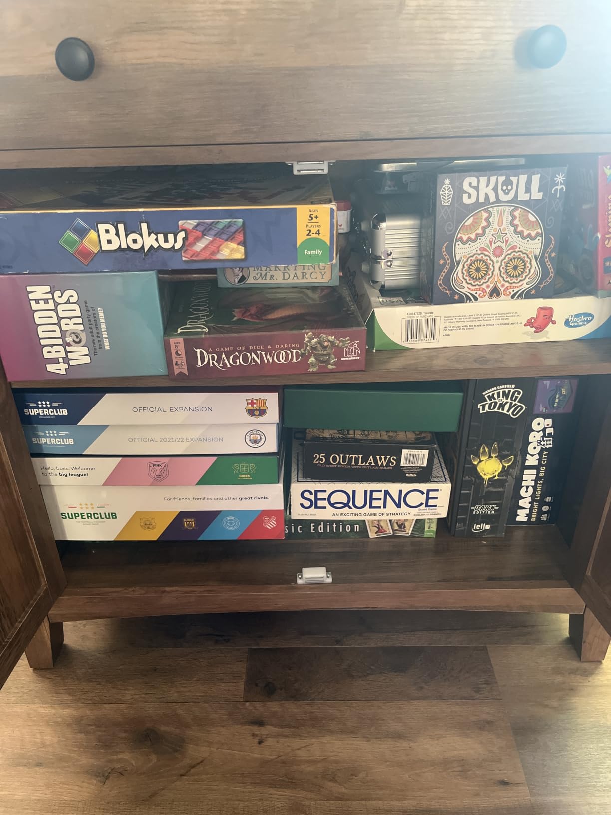 VASAGLE Farmhouse Buffet Cabinet, Coffee Bar with 2 Drawers customer photo 1