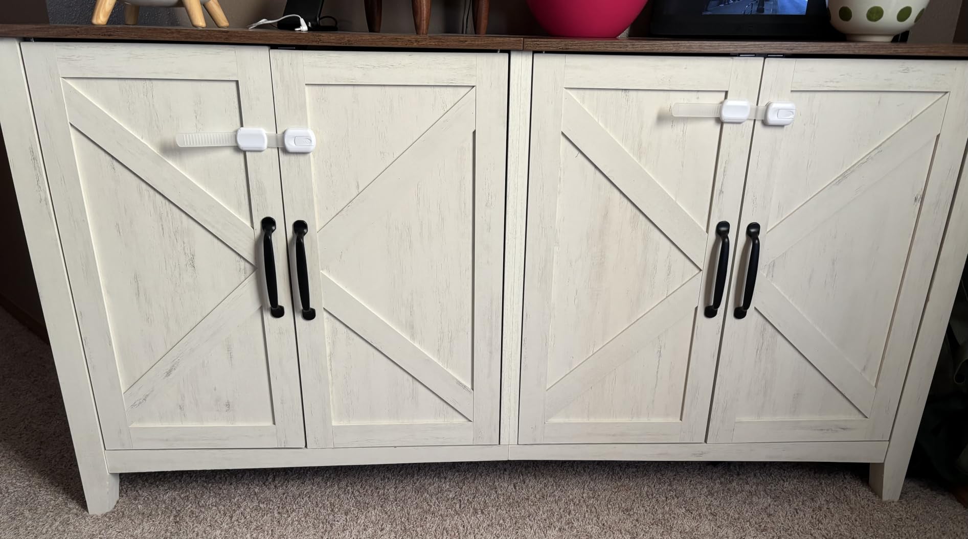 VASAGLE Farmhouse Buffet Cabinet, Coffee Bar with 2 Drawers customer photo 2