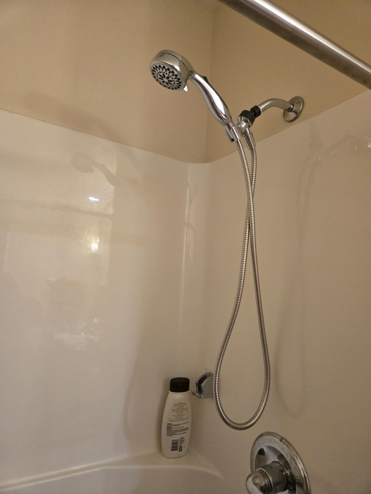 Delta Faucet 7-Spray Touch-Clean Hand Held Shower Head with Hose, Chrome 75700 customer photo 2