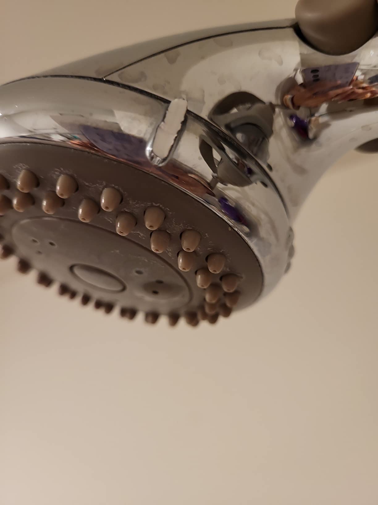 Moen DN8001CH Home Care Multi-Function Handheld Showerhead with Non-Positive Pause Control, Chrome Finish, Wall-Mounted Hand Shower with 7-Foot Hose and Lightweight Soft Grip Handle customer photo 1