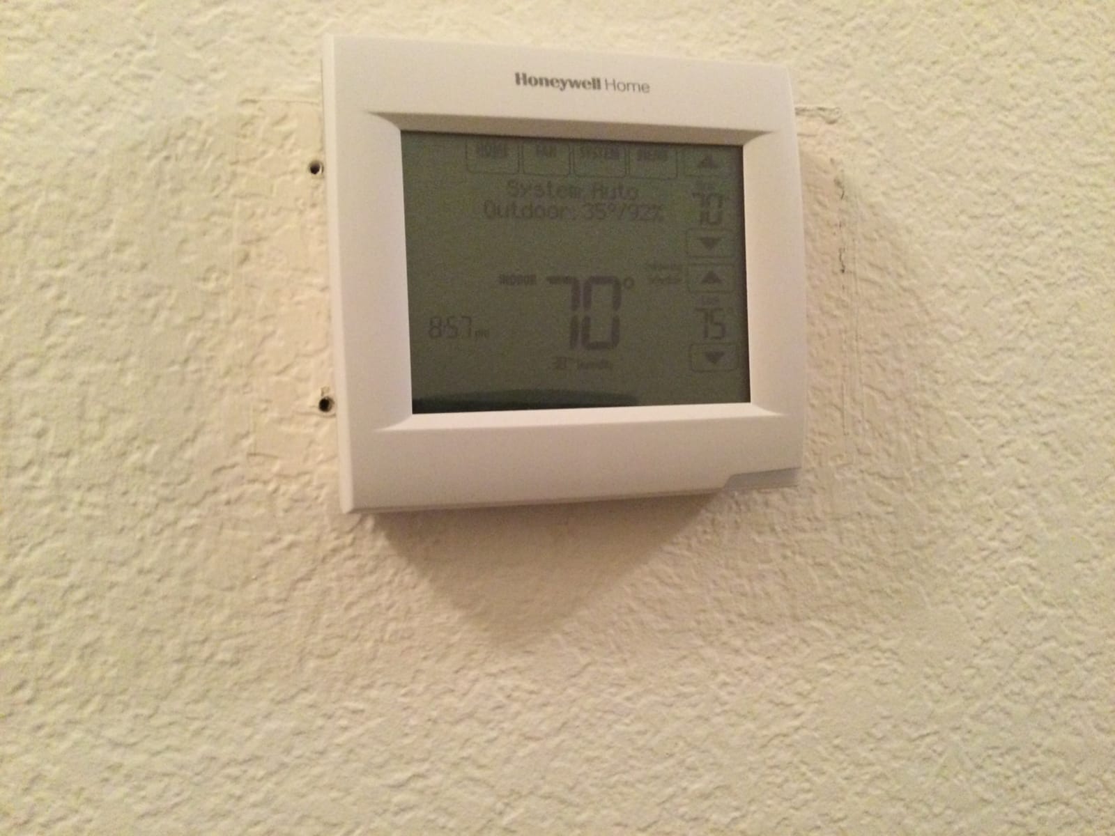 Honeywell TH8321WF1001/U Wi-Fi 8000 for Residential or Commercial Use, Stages Up to Up to 3 Heat/2 Cool customer photo 2