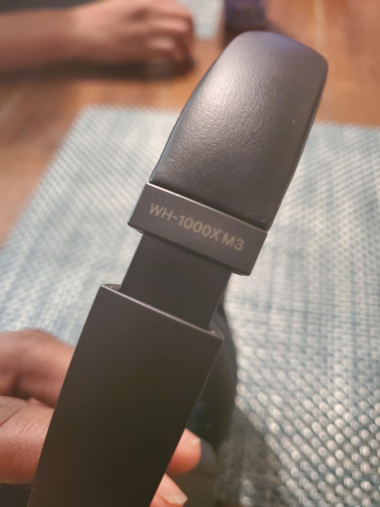 SONY WH1000XM3 Bluetooth Wireless Noise Canceling Headphones, Black WH-1000XM3/B (Renewed) customer photo 1