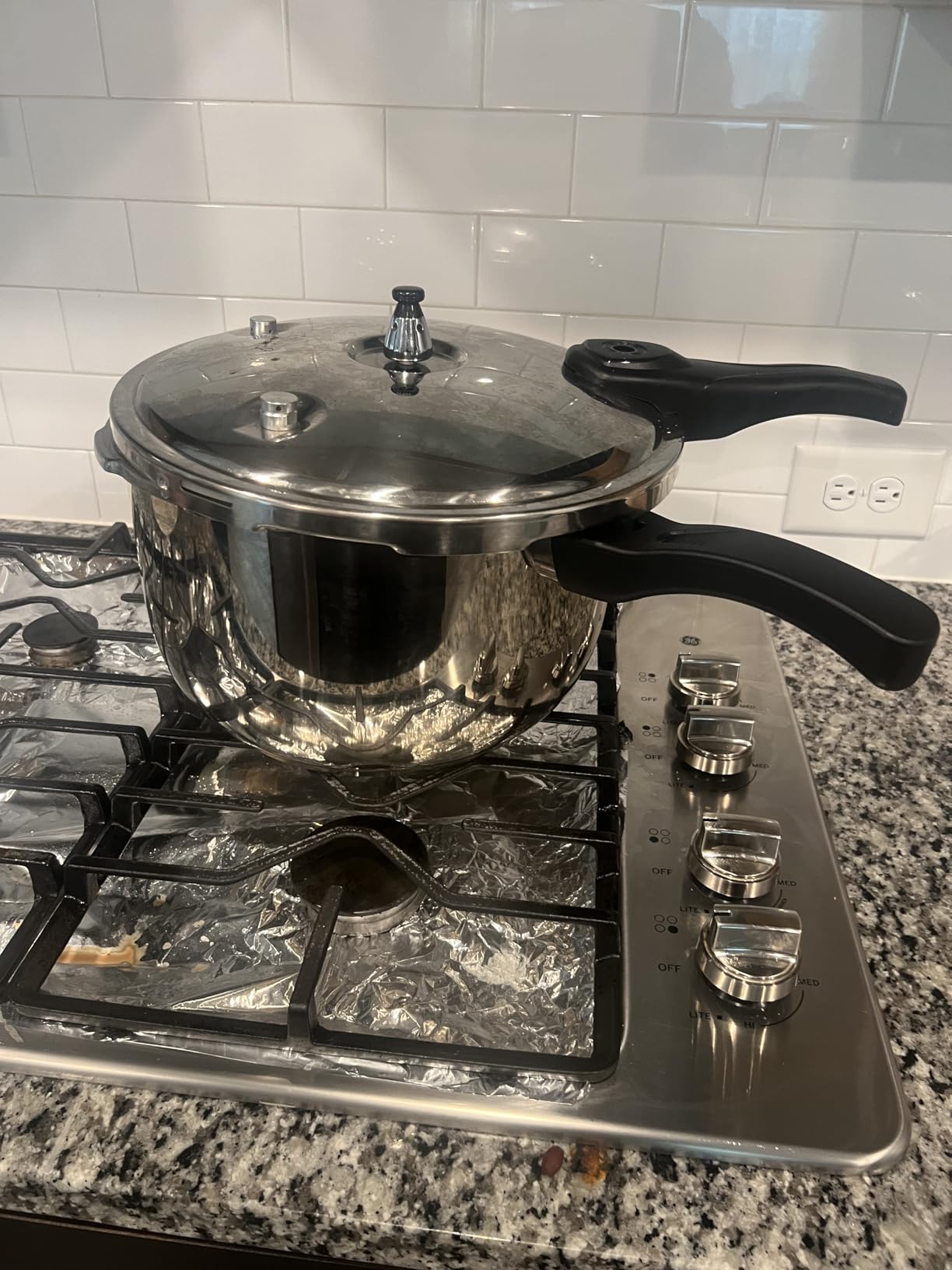 WantJoin Stainless Steel Pressure Cooker, Spring Valve Safeguard Devices, Gas Stove Eletric Stove Cooking (14qt) customer photo 1