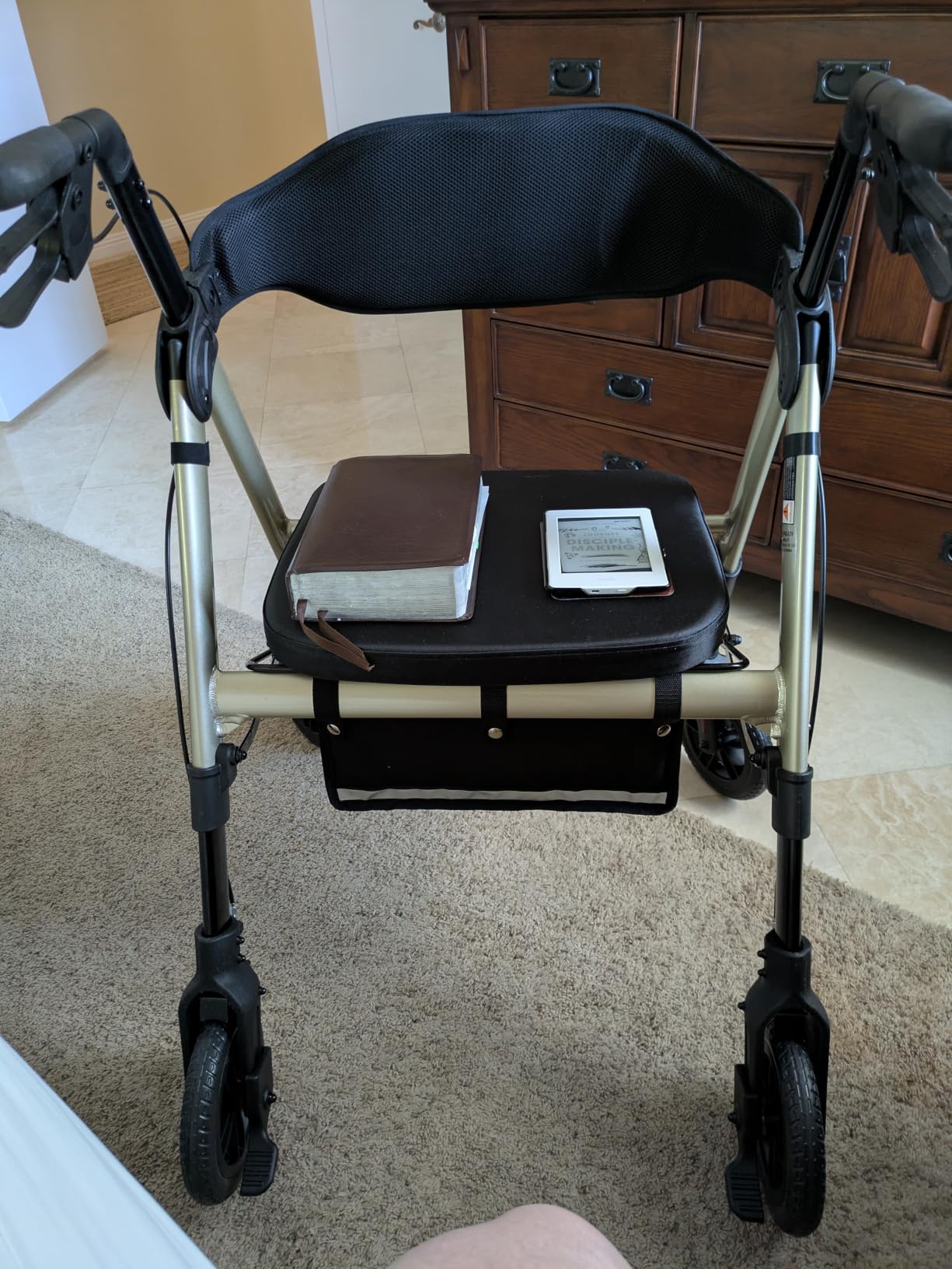 450Lbs Bariatric Walker,Heavy Duty Rollator Walkers for Seniors with Seat customer photo 2