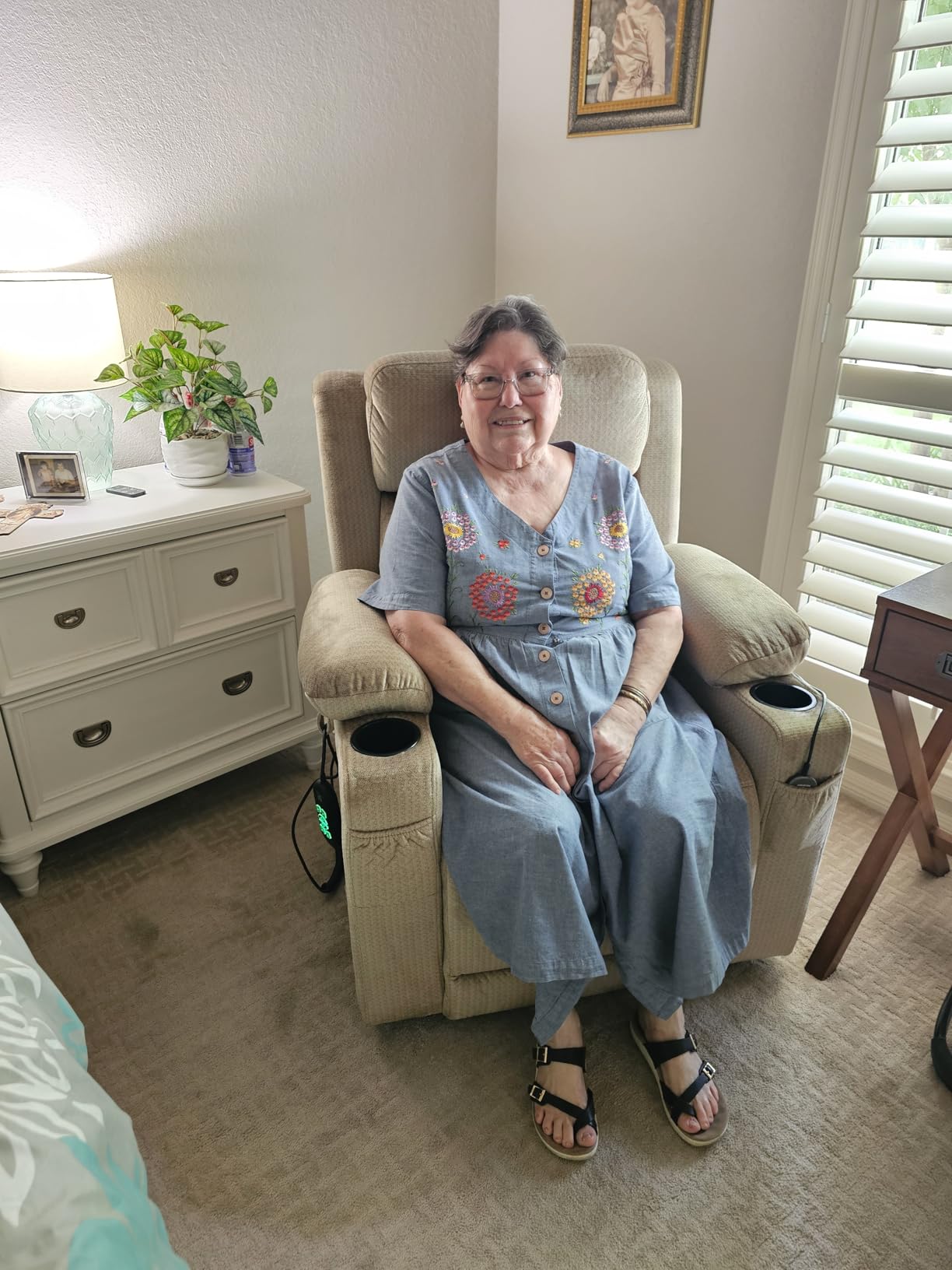 MCombo Triple Motor Power Lift Recliner Chair, Fabric 7664 (Grey, Small) customer photo 2
