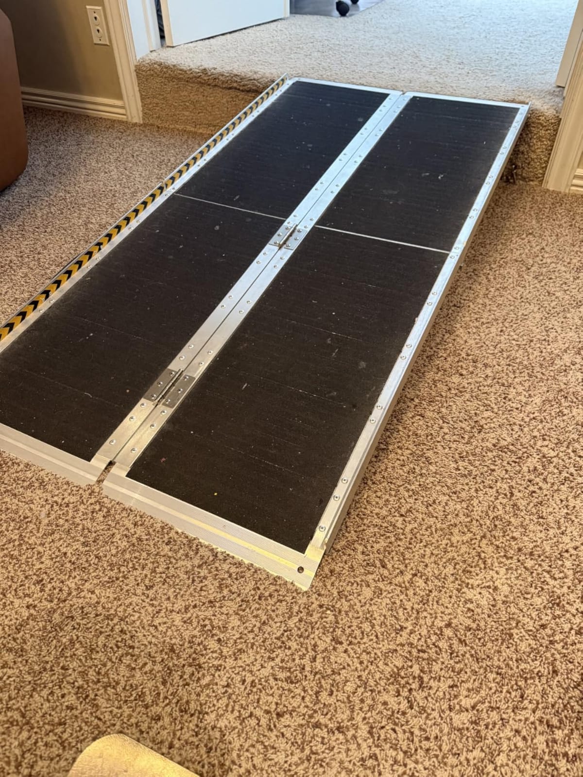 VNN Portable Wheelchair Ramp 4FT, Non-Slip Ramps for Wheelchairs for Home customer photo 2