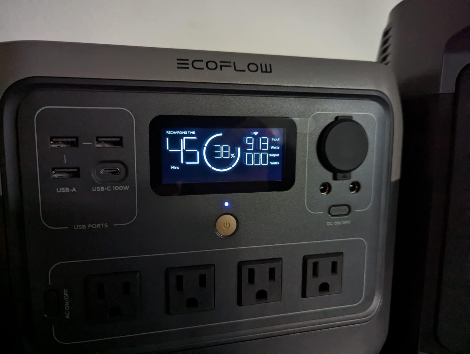 EF ECOFLOW Solar Generator RIVER 2 Pro & 160W Portable Solar Panel, 768Wh customer photo 1