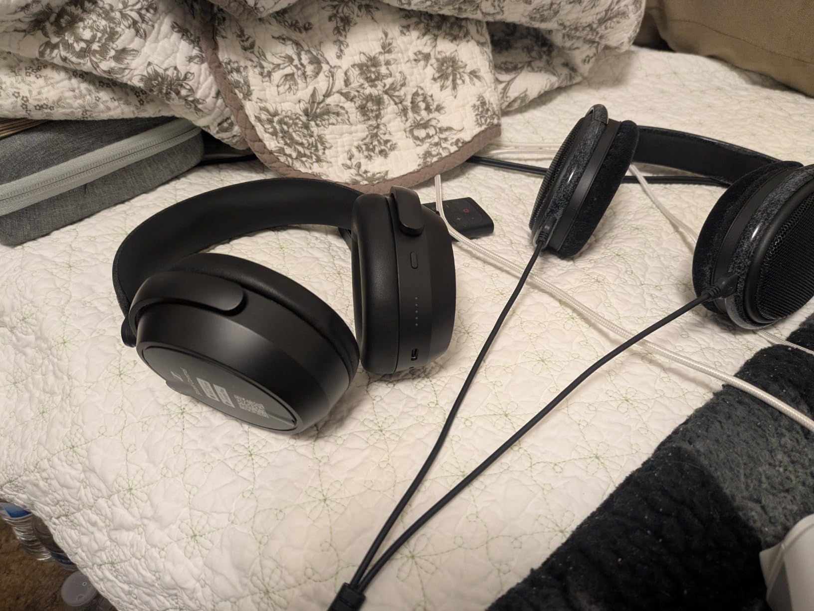 Sennheiser Momentum 4 Wireless Headphones, ANC, 60 Hr Battery, Black/Copper customer photo 1